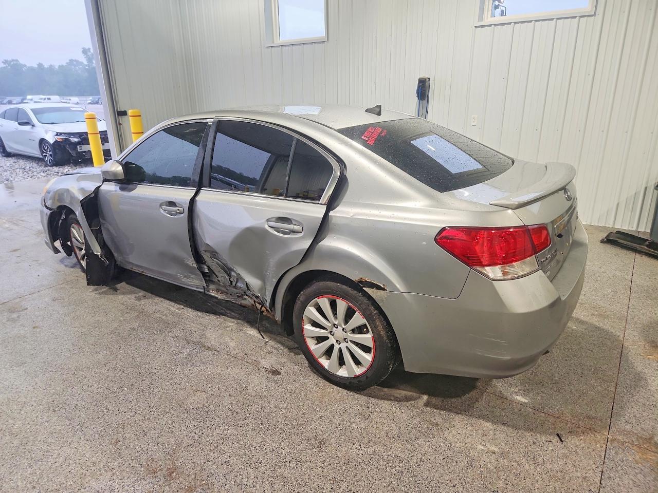 2011 Subaru Legacy 3.6r Limited Silver vin: 4S3BMDJ6XB2214959