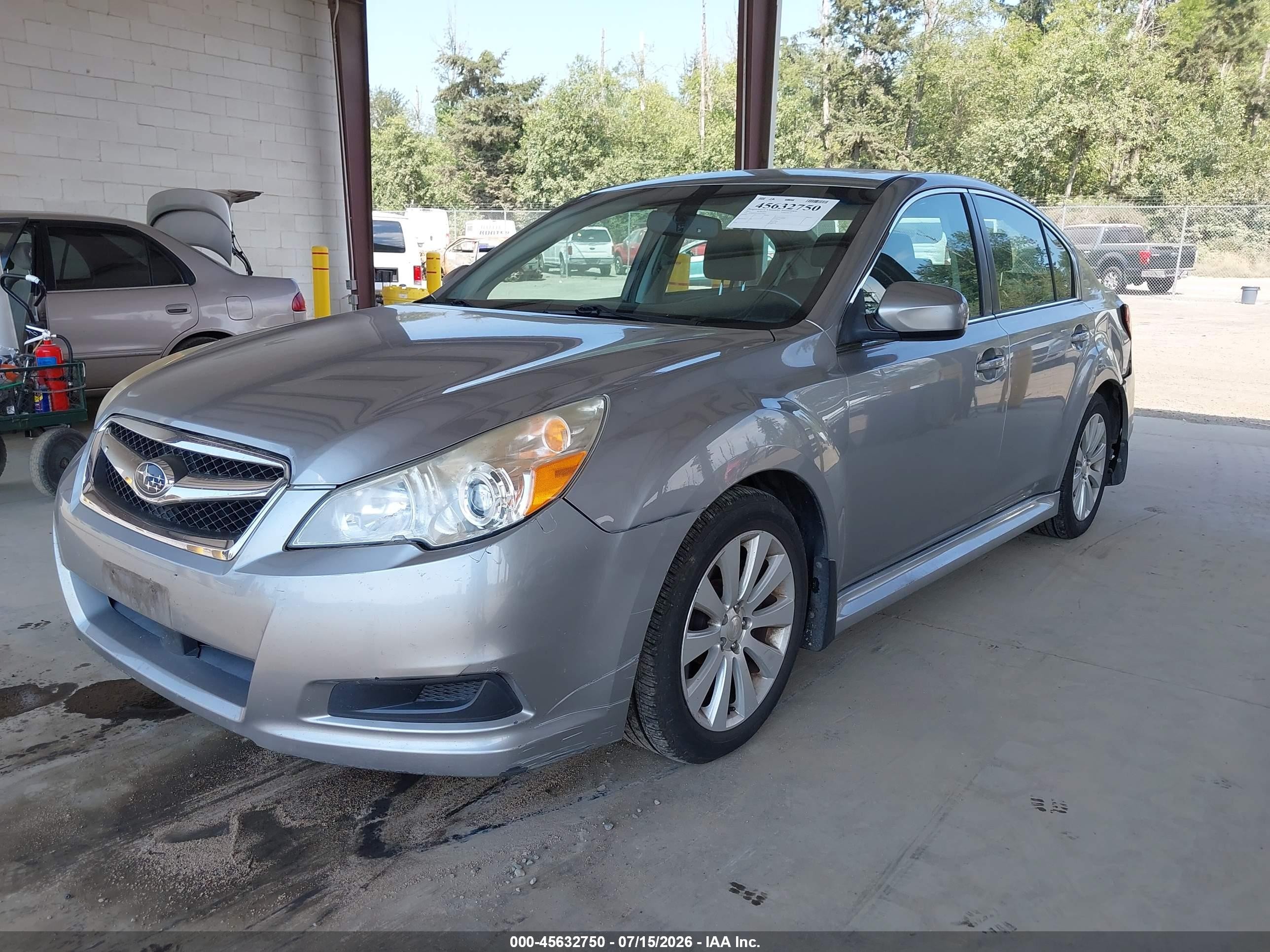 2011 Subaru Legacy 3.6r Limited Серебряный vin: 4S3BMDK61B2227047