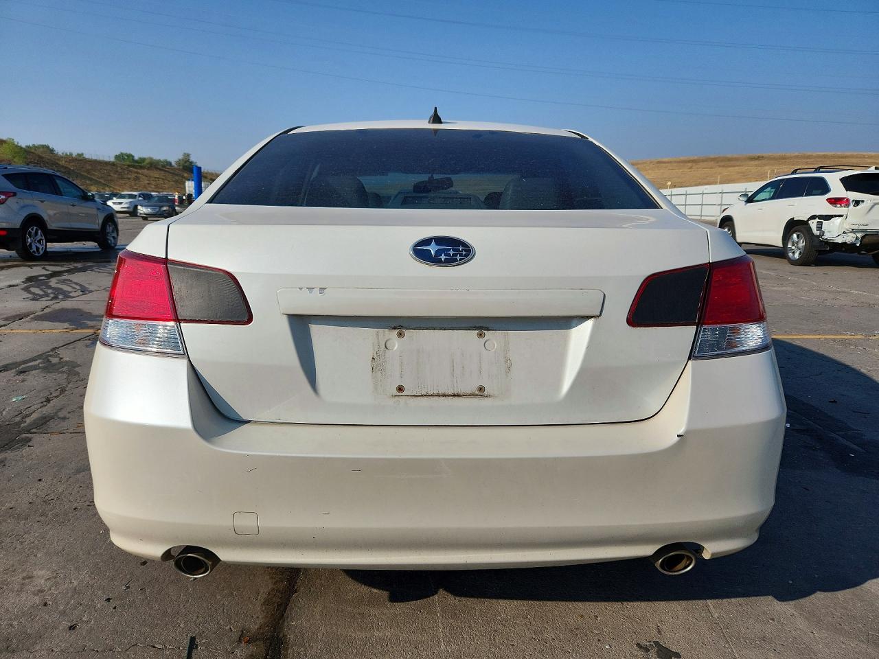 2012 Subaru Legacy White vin: 4S3BMDK64C2039978