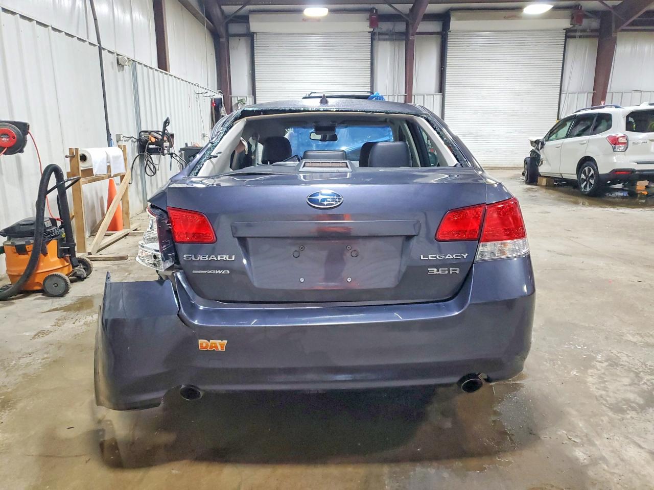 2013 Subaru Legacy 3.6r Limited Charcoal vin: 4S3BMDK66D2021919