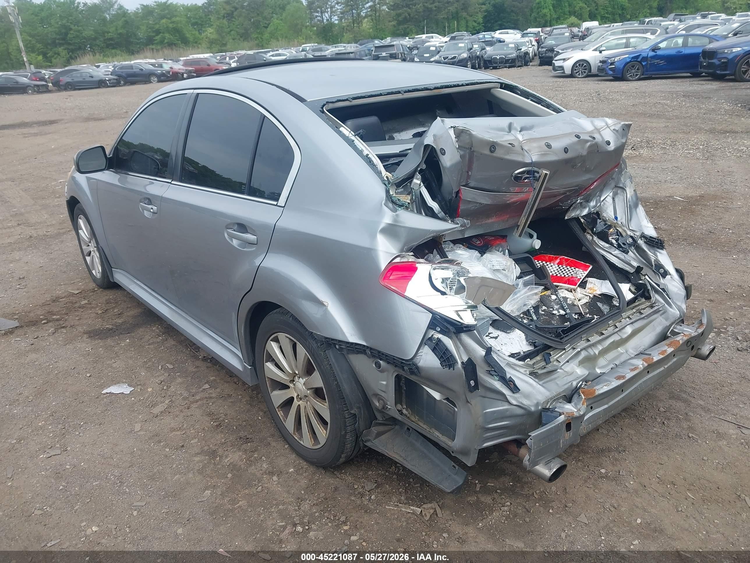 2010 Subaru Legacy 3.6r Limited Серебряный vin: 4S3BMDK67A2240965