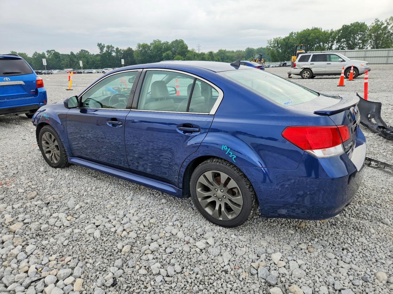 2011 Subaru Legacy 3.6r Limited Blue vin: 4S3BMDL60B2229998