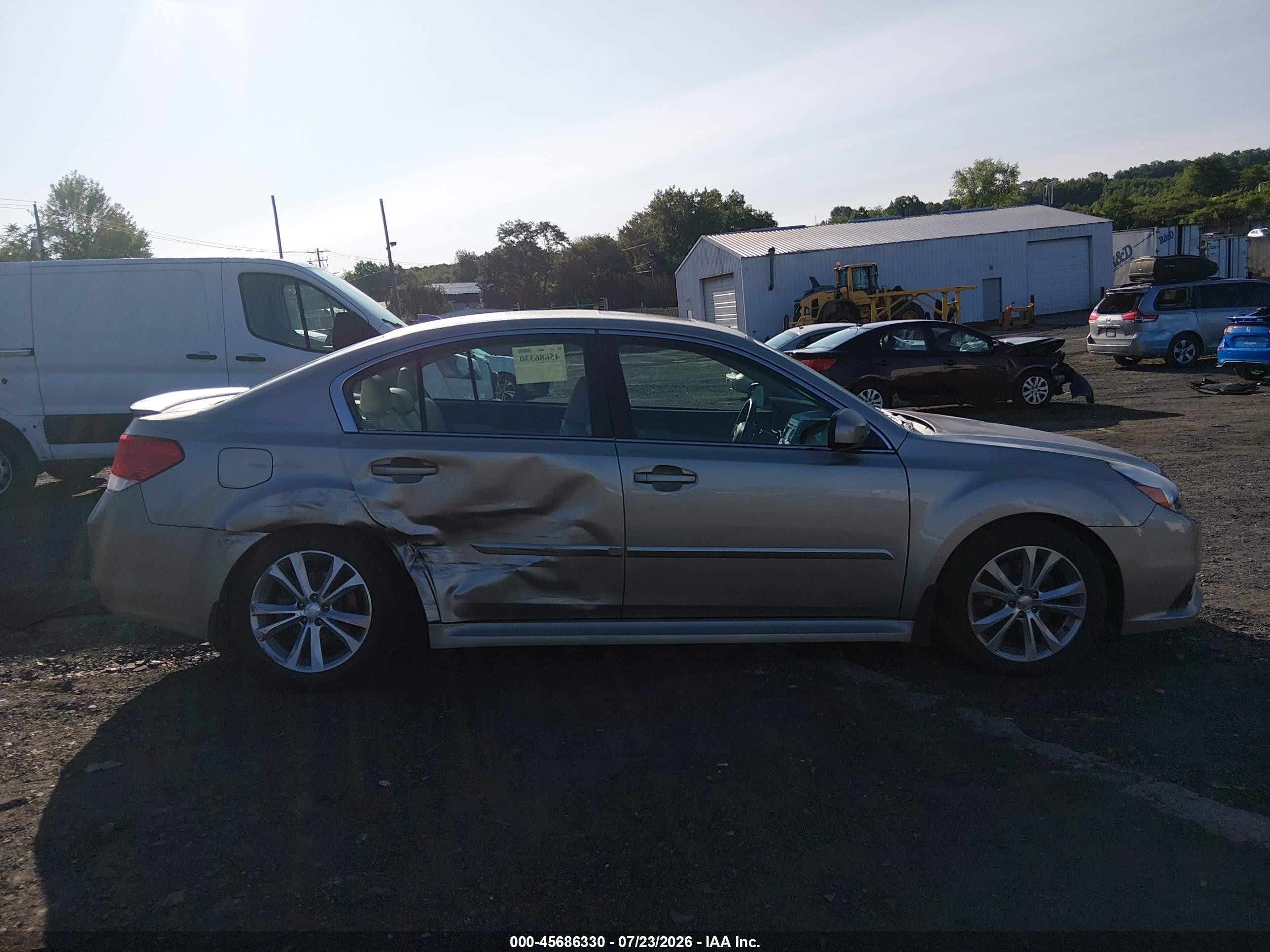 2014 Subaru Legacy 3.6r Limited Gold vin: 4S3BMDL61E2013940