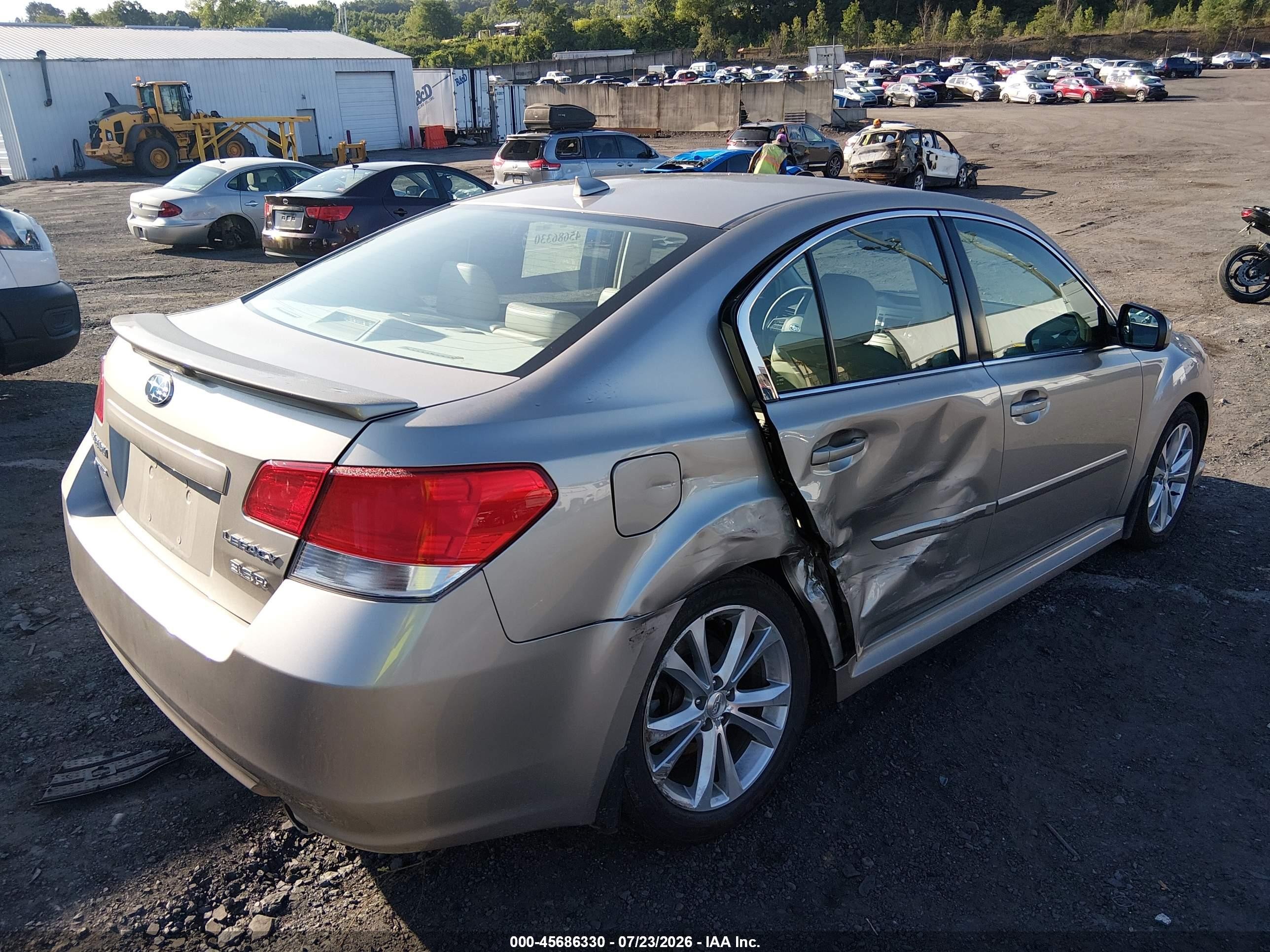 2014 Subaru Legacy 3.6r Limited Gold vin: 4S3BMDL61E2013940