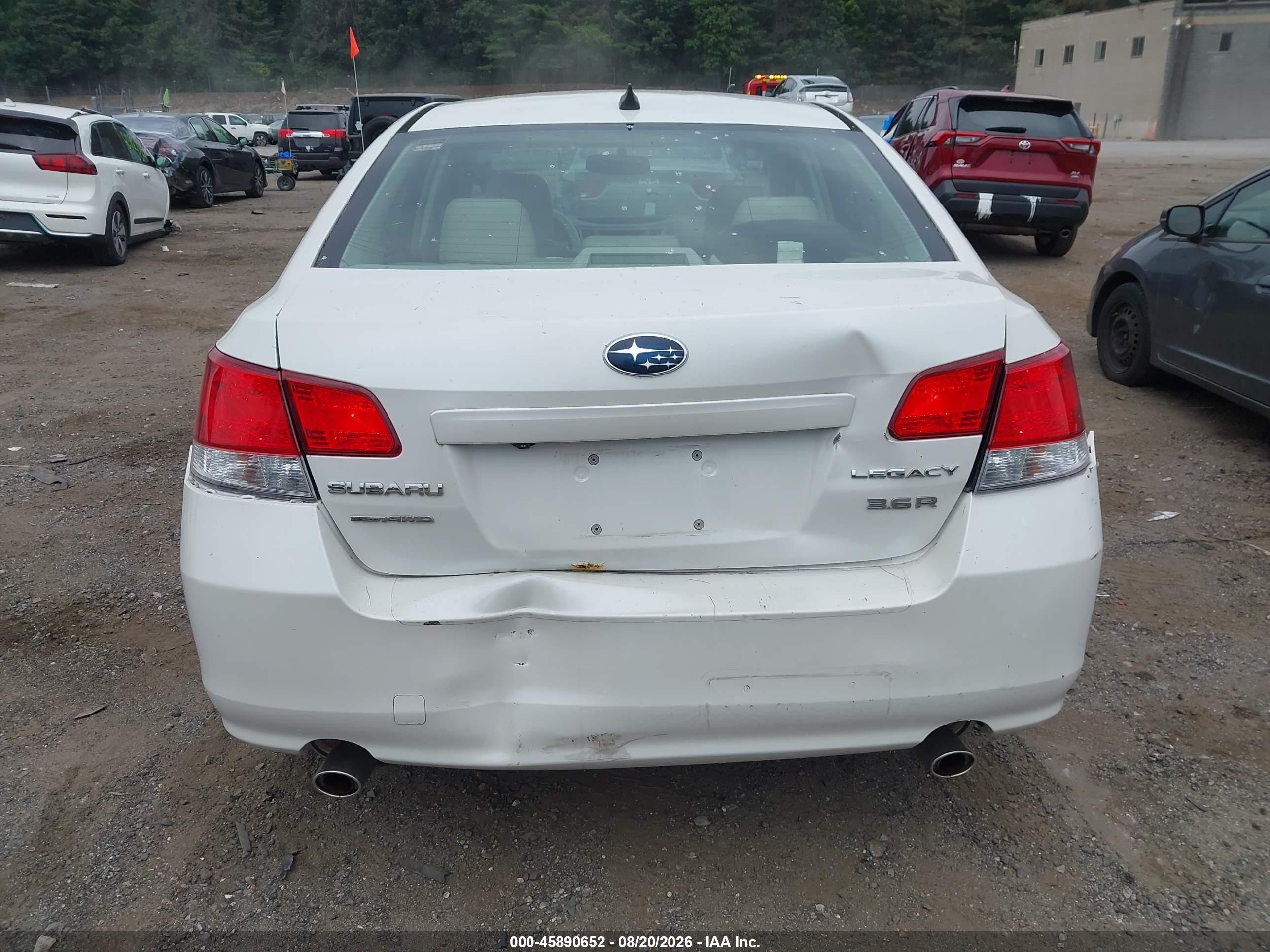 2012 Subaru Legacy 3.6r Limited White vin: 4S3BMDL62C2021929
