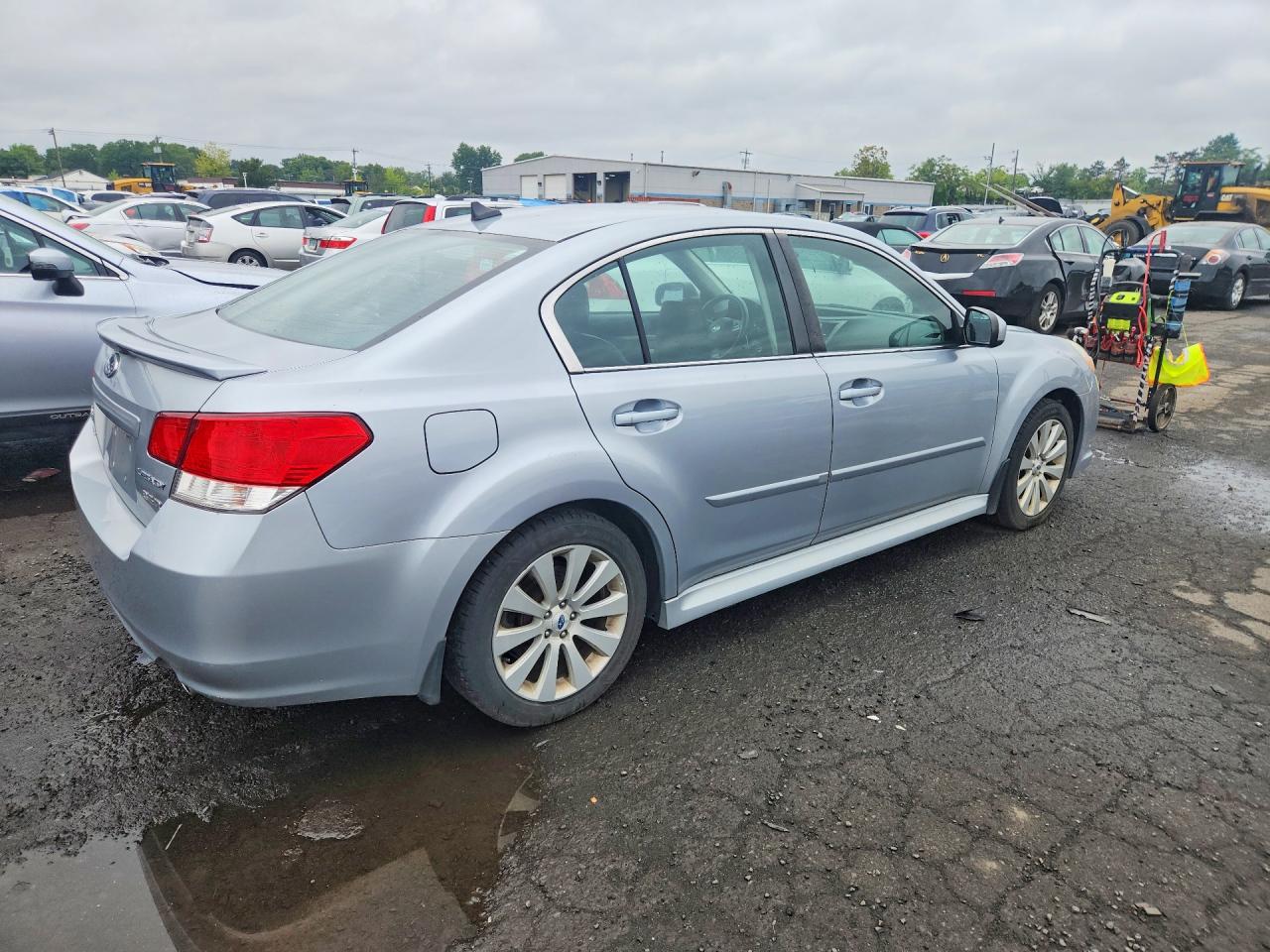 2012 Subaru Legacy 3.6r Limited Silver vin: 4S3BMDL62C2038455