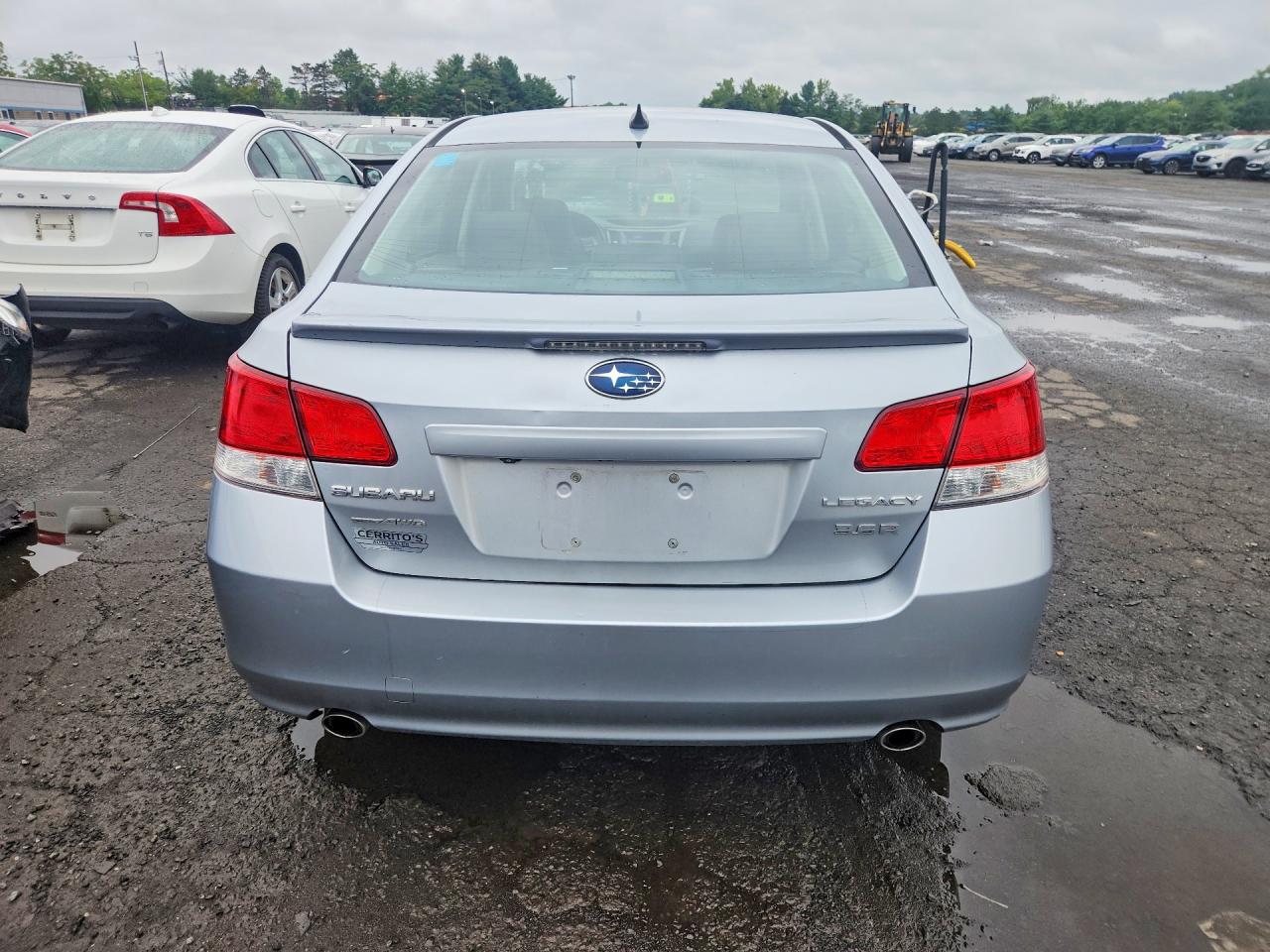2012 Subaru Legacy 3.6r Limited Silver vin: 4S3BMDL62C2038455