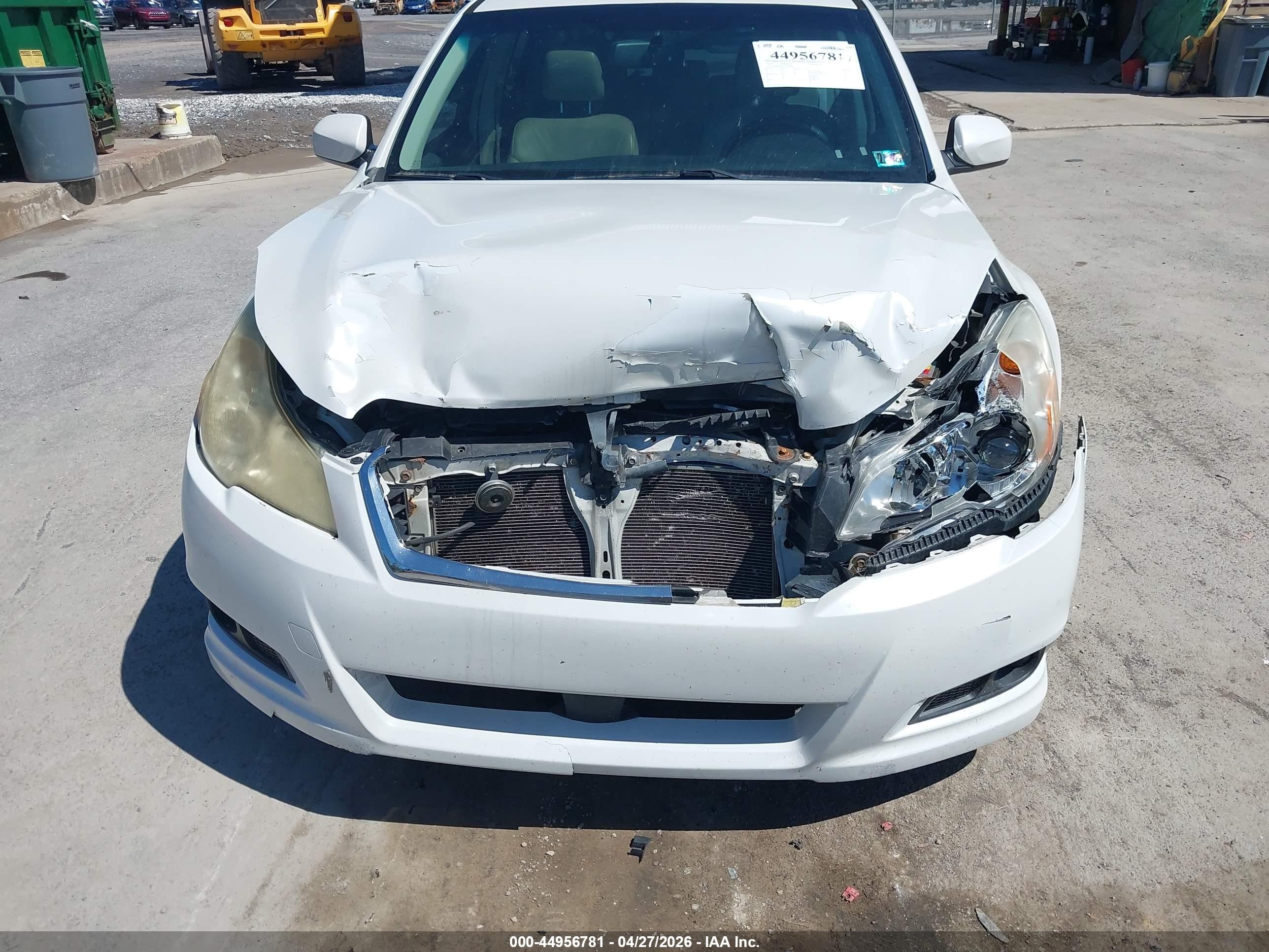 2010 Subaru Legacy 3.6r Limited White vin: 4S3BMDL67A2225896