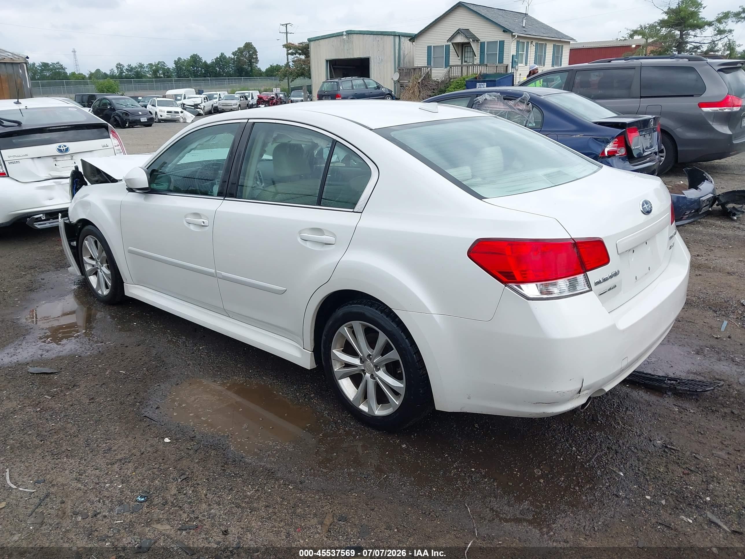 2014 Subaru Legacy 3.6r Limited Белый vin: 4S3BMDL67E2011402