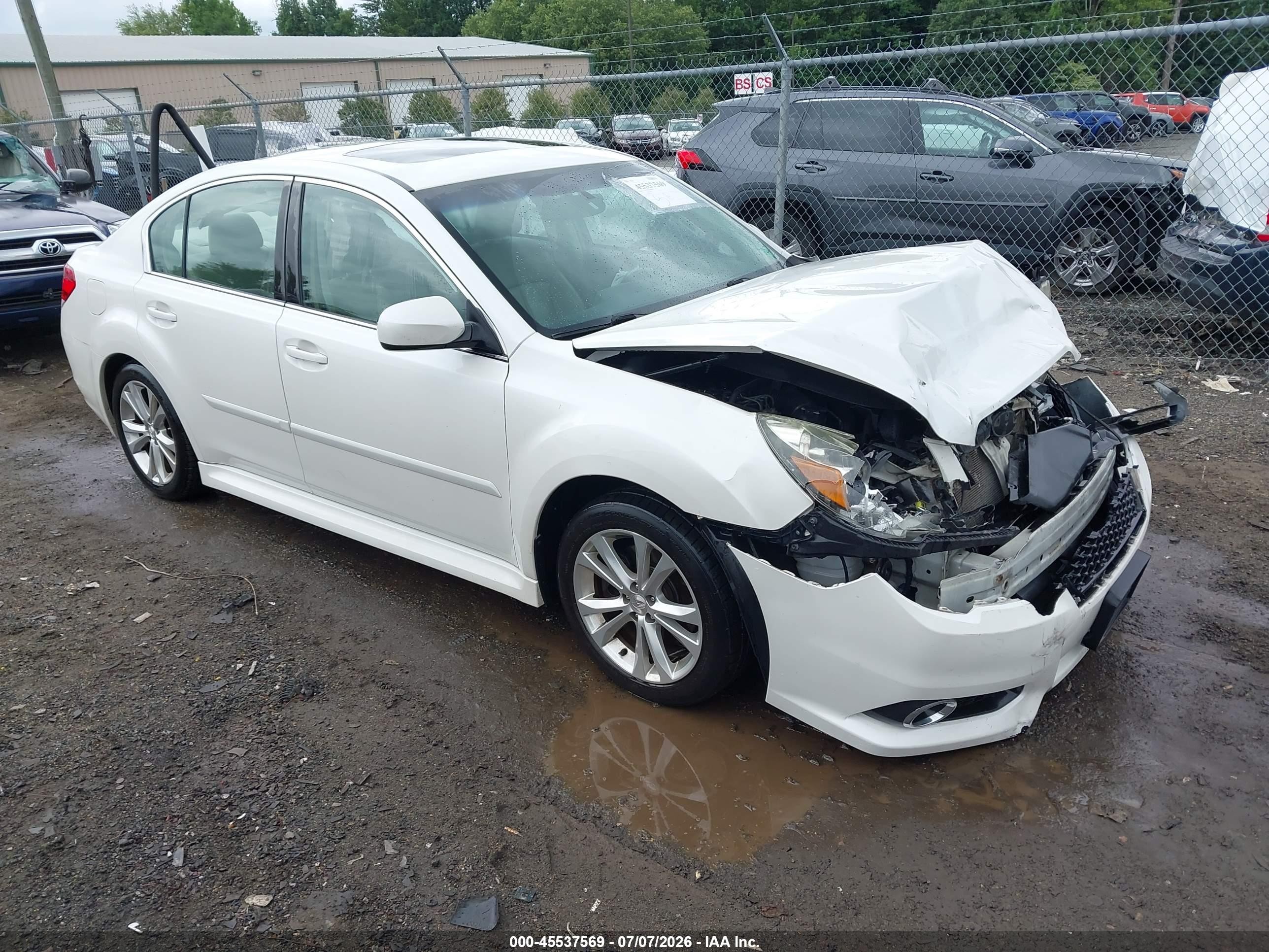 2014 Subaru Legacy 3.6r Limited Белый vin: 4S3BMDL67E2011402