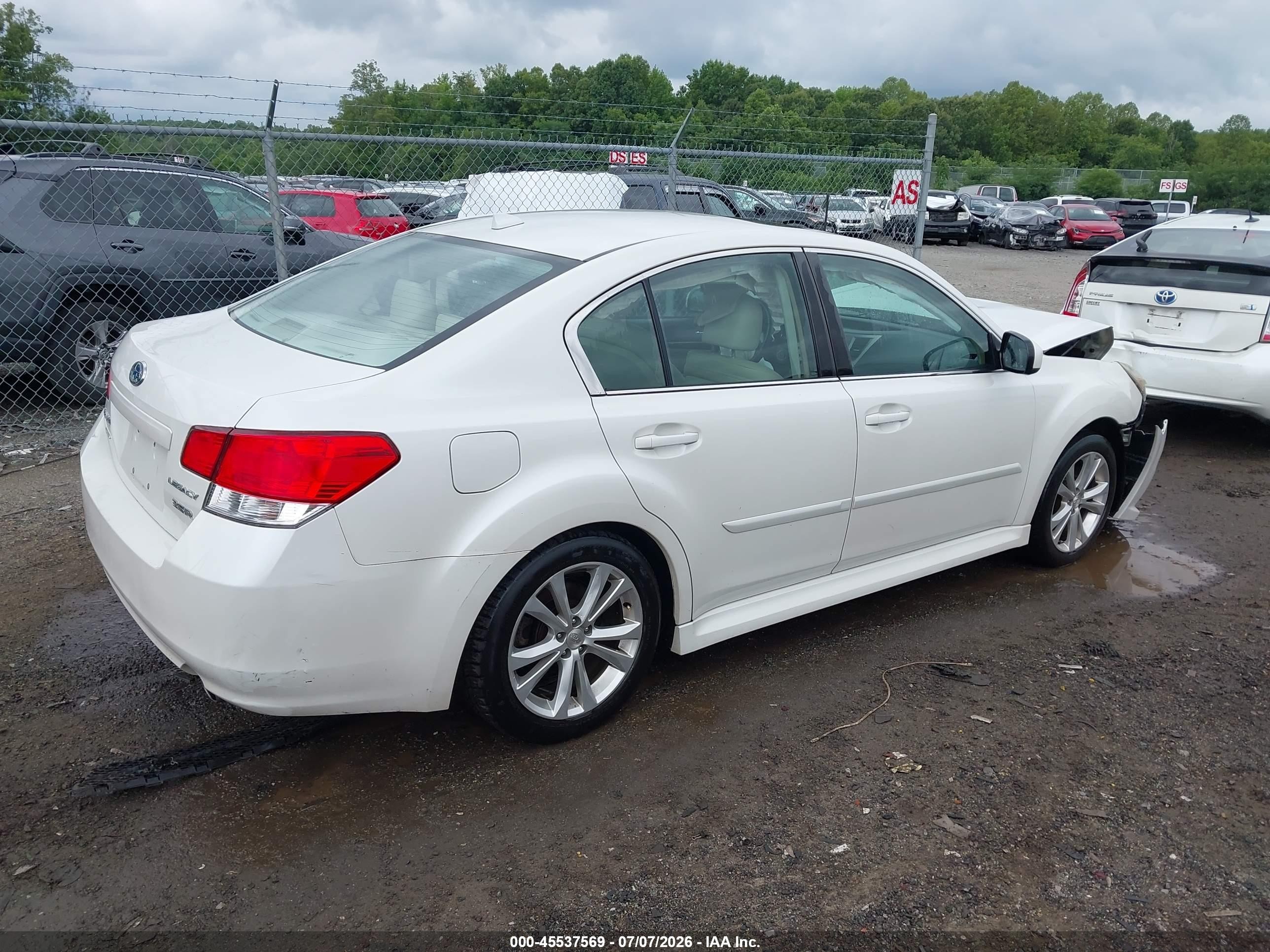 2014 Subaru Legacy 3.6r Limited Белый vin: 4S3BMDL67E2011402