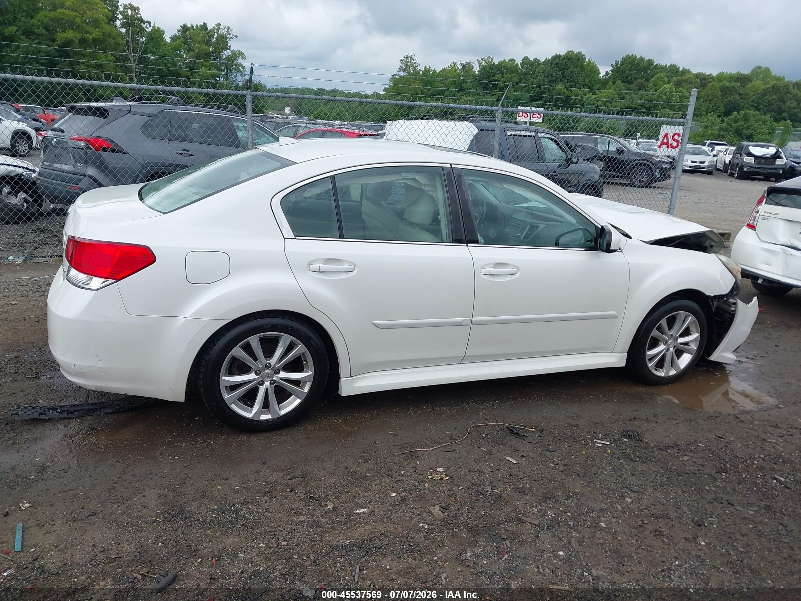 2014 Subaru Legacy 3.6r Limited Белый vin: 4S3BMDL67E2011402