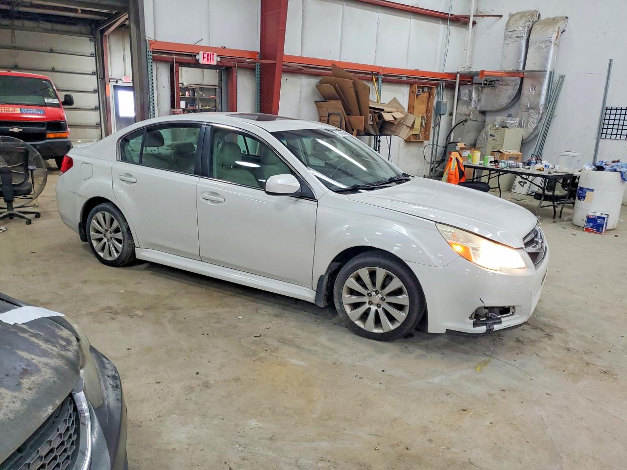 2011 Subaru Legacy 3.6r Limited White vin: 4S3BMDL6XB2214005