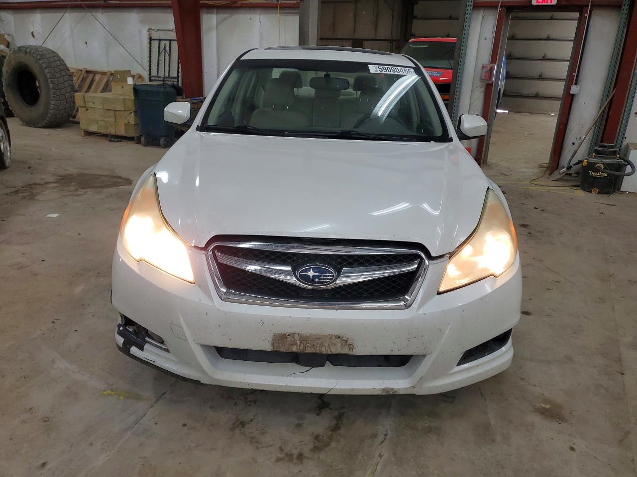 2011 Subaru Legacy 3.6r Limited White vin: 4S3BMDL6XB2214005