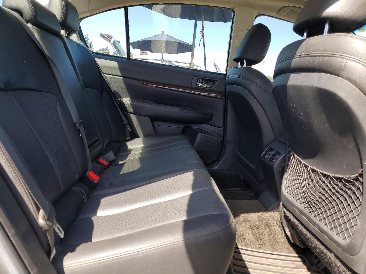 2013 Subaru Legacy 3.6r Limited Silver vin: 4S3BMDP63D2020655