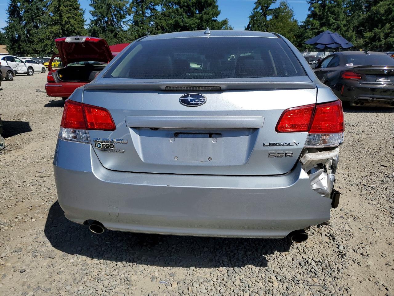 2013 Subaru Legacy 3.6r Limited Silver vin: 4S3BMDP63D2020655