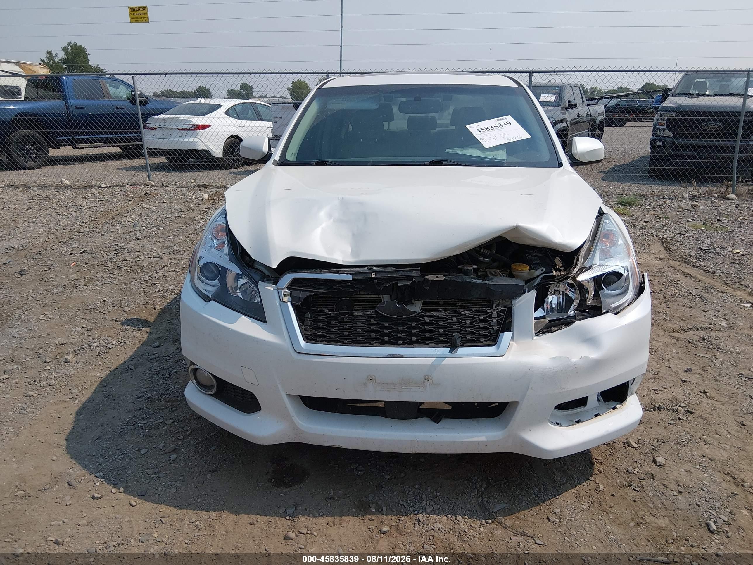 2013 Subaru Legacy 3.6r Limited White vin: 4S3BMDP66D2012145