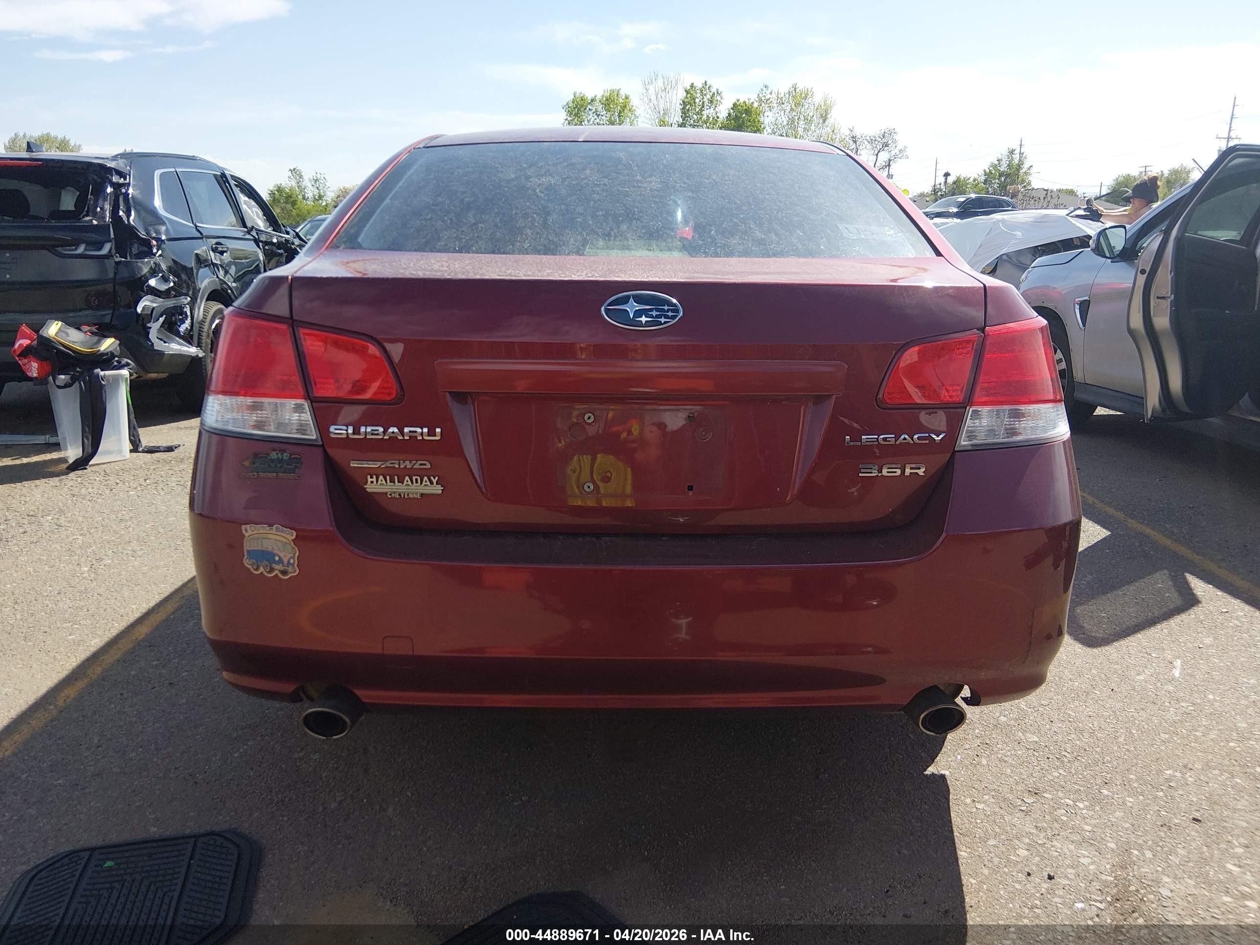 2011 Subaru Legacy 3.6r Premium Red vin: 4S3BMEC65B2242770