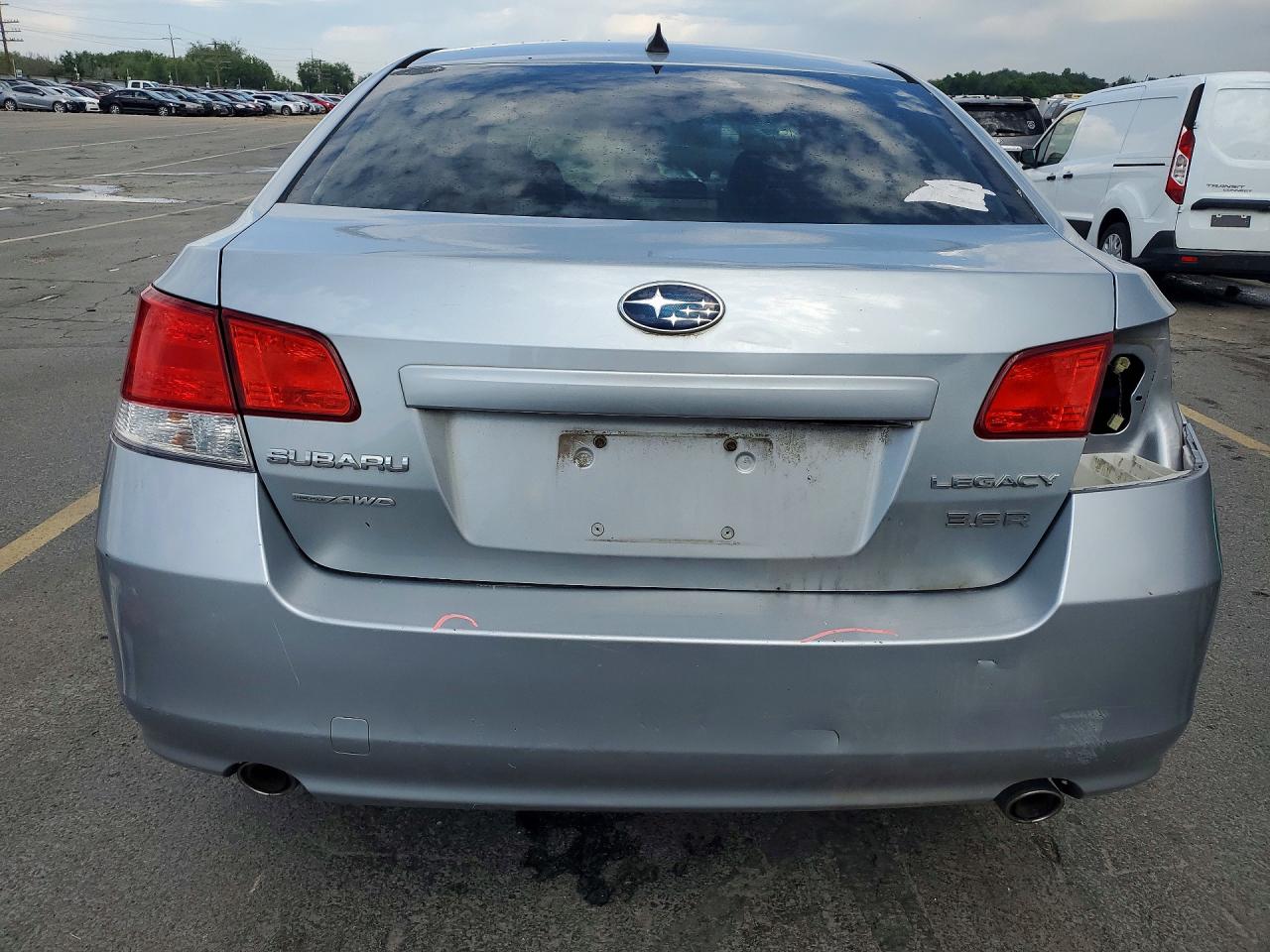 2012 Subaru Legacy 3.6r Limited Серебряный vin: 4S3BMEK66C2014733
