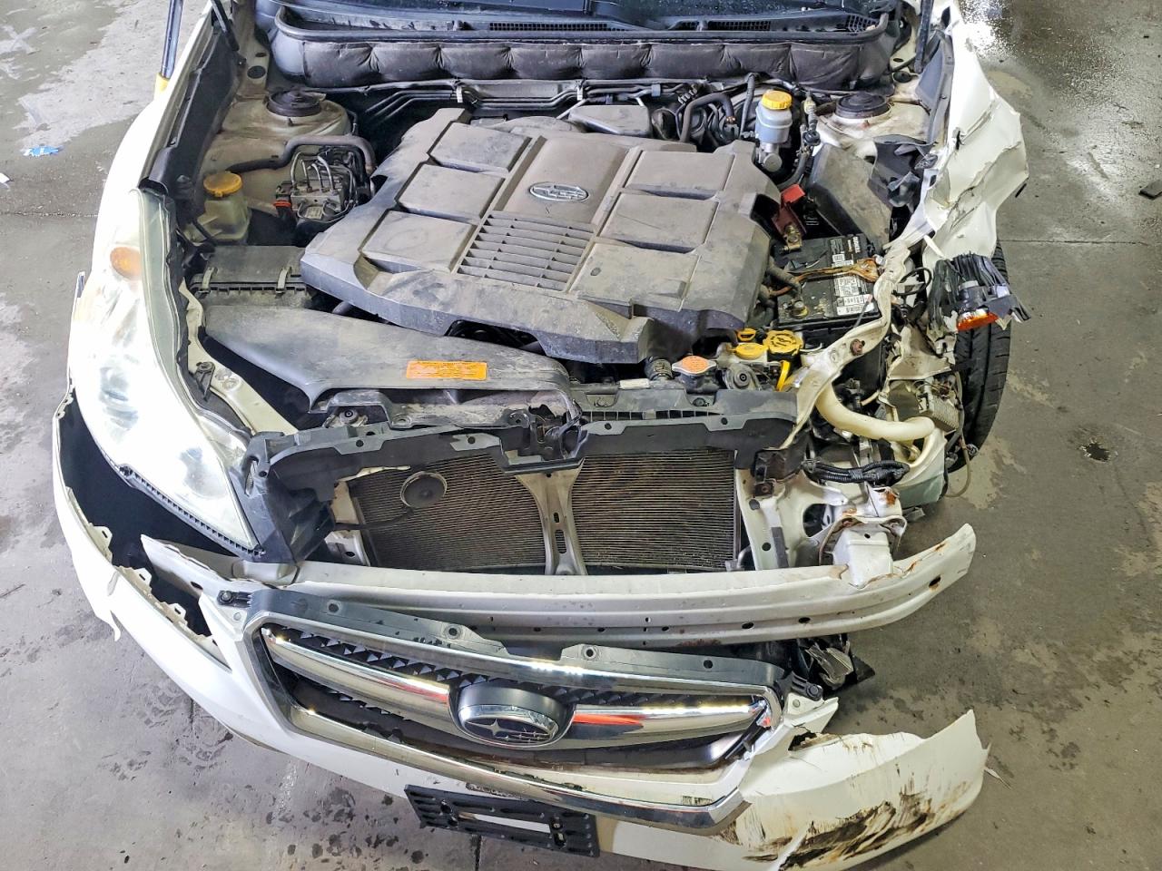 2011 Subaru Legacy 3.6r Limited White vin: 4S3BMEK68B2227262