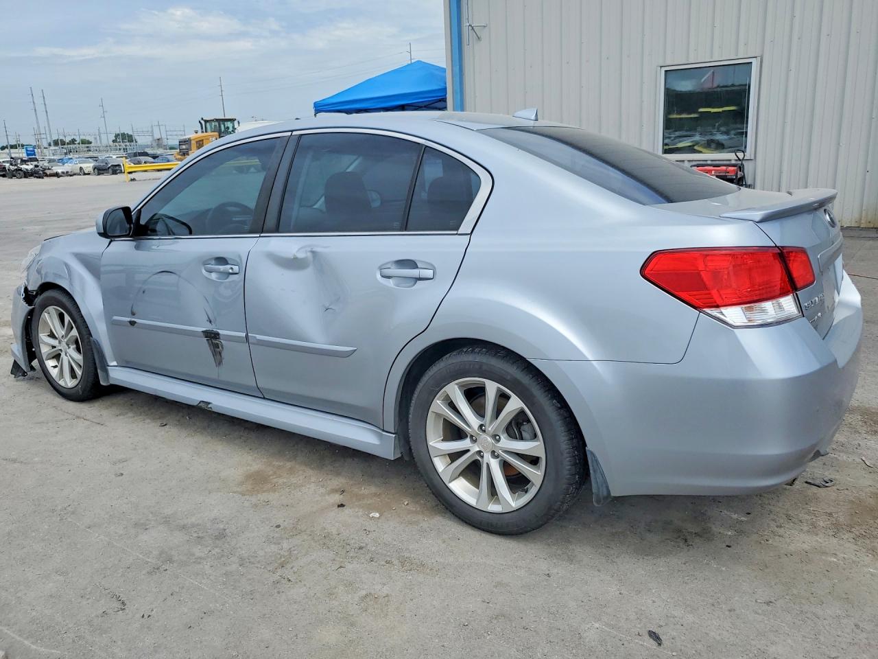 2013 Subaru Legacy 3.6r Limited Silver vin: 4S3BMEP69D2005521
