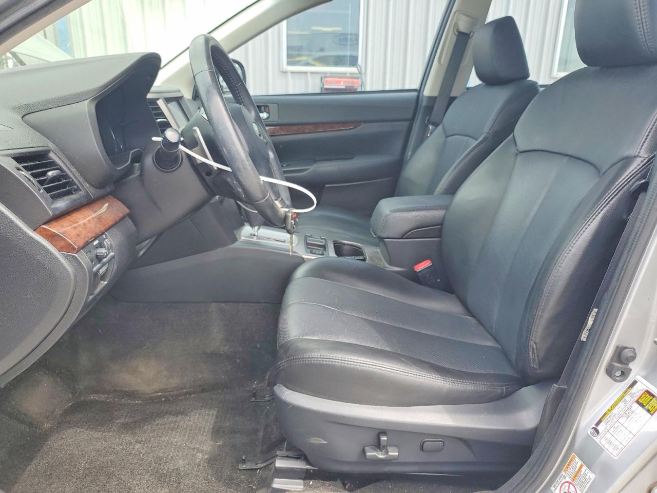 2013 Subaru Legacy 3.6r Limited Silver vin: 4S3BMEP69D2005521