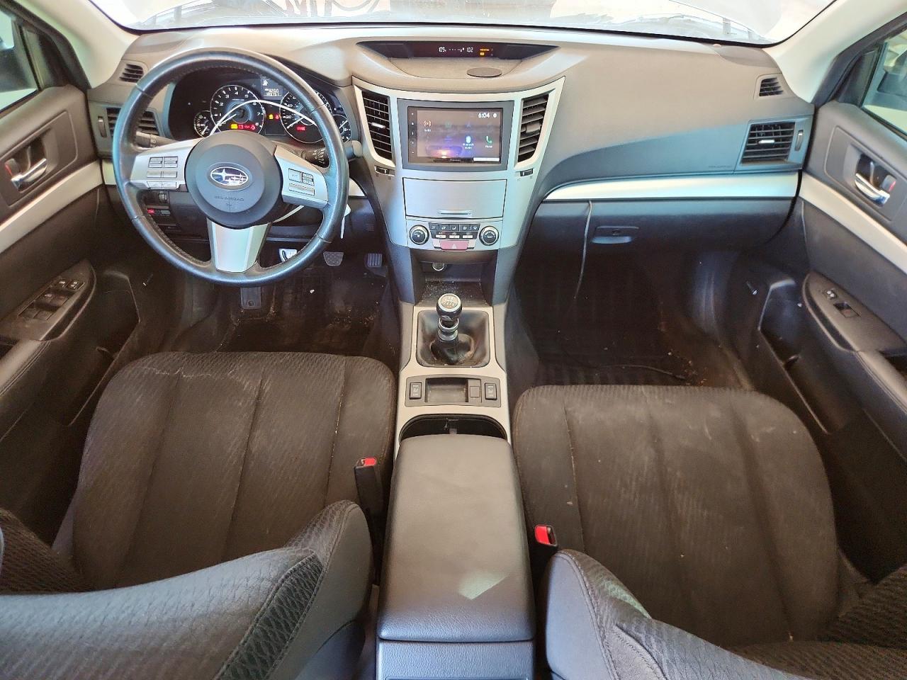 2010 Subaru Legacy 2.5gt Premium Silver vin: 4S3BMFH65A1213451