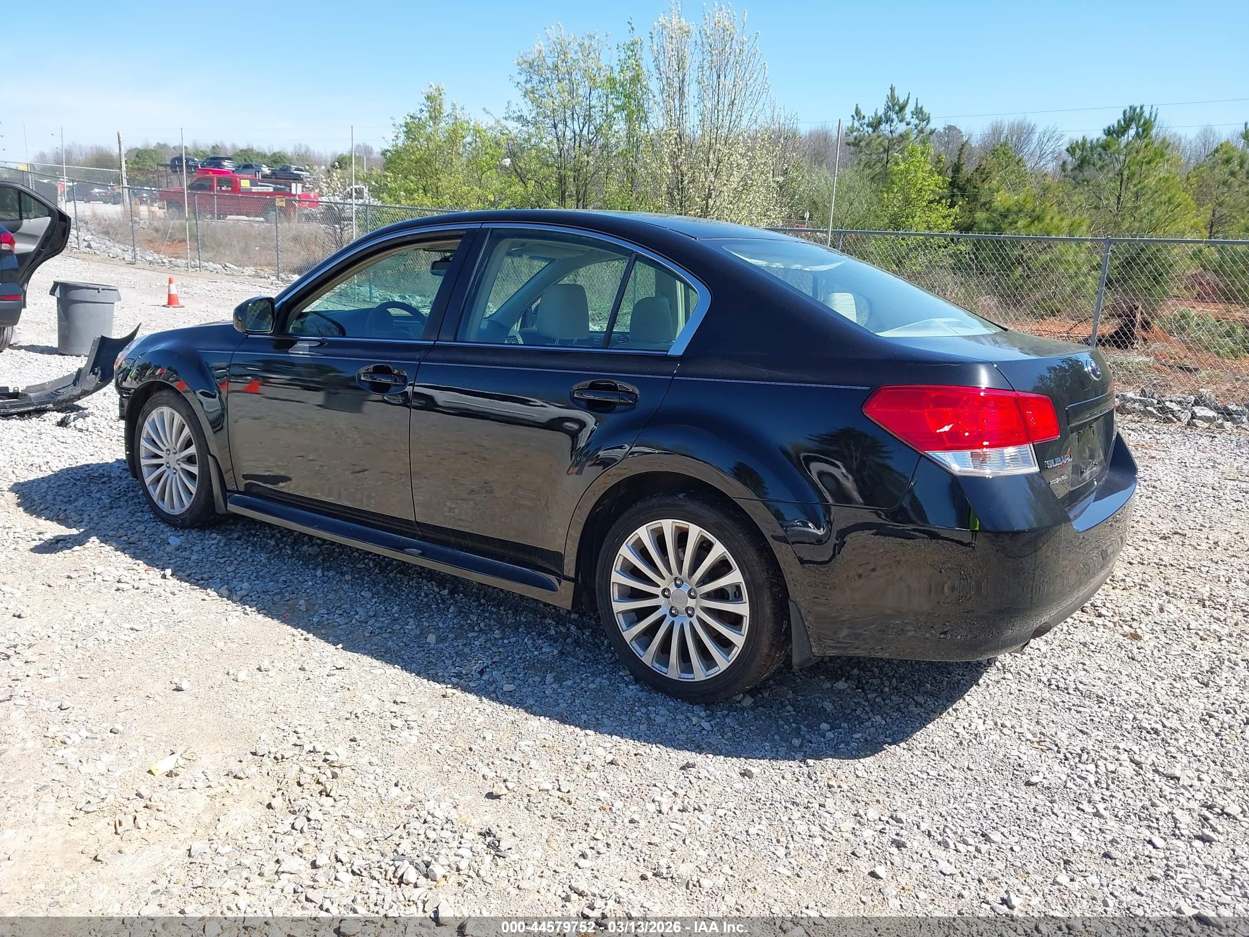 2010 Subaru Legacy 2.5gt Limited Черный vin: 4S3BMFK64A1222781