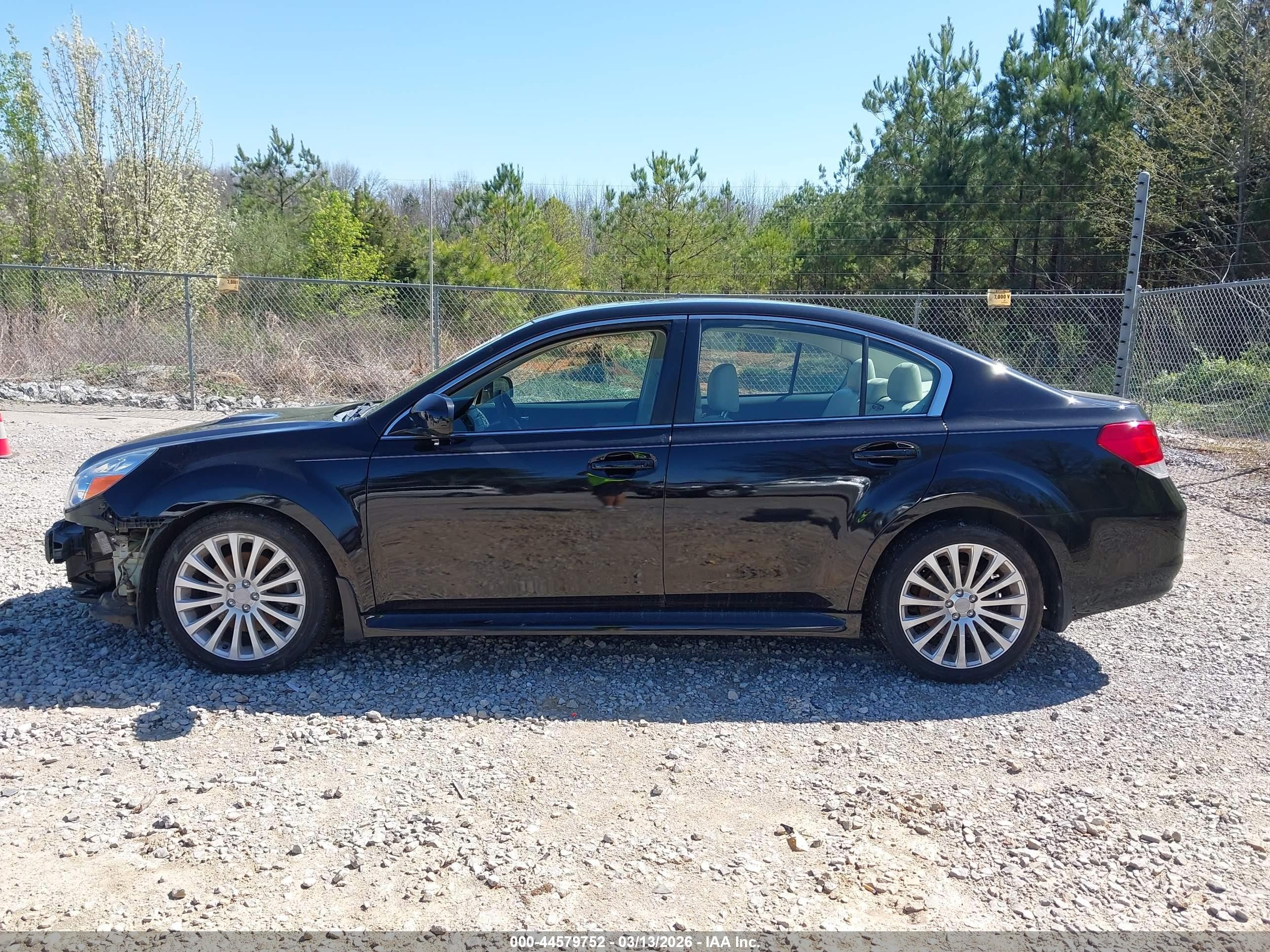 2010 Subaru Legacy 2.5gt Limited Черный vin: 4S3BMFK64A1222781