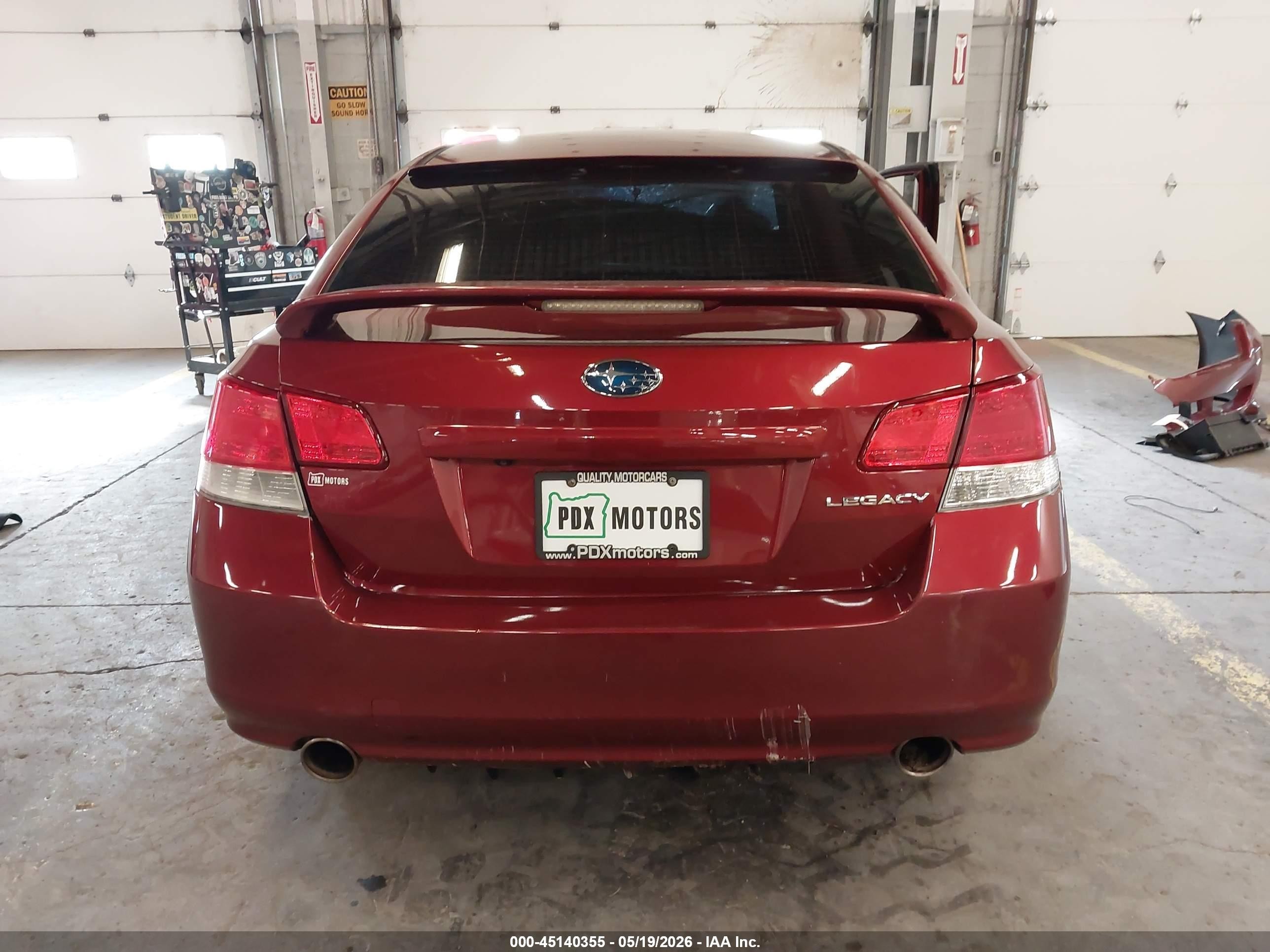 2010 Subaru Legacy 2.5gt Limited Red vin: 4S3BMFL68A1214925