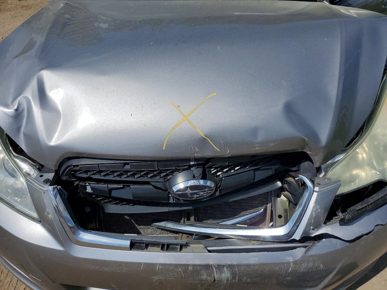 2010 Subaru Legacy 2.5i Silver vin: 4S3BMGA65A3232098