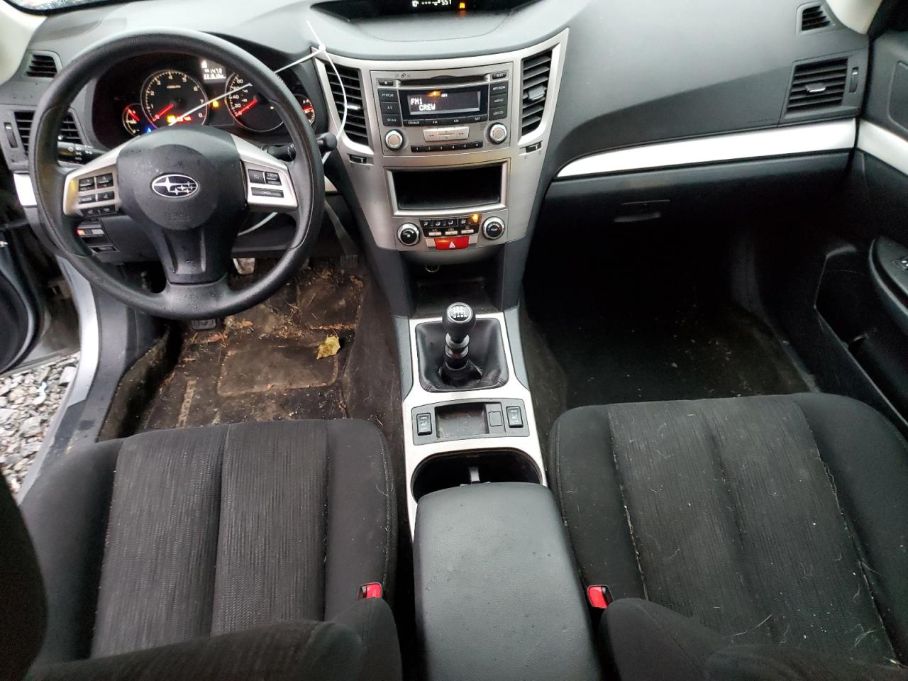 2013 Subaru Legacy 2.5i   Silver vin: 4S3BMGA68D1021381