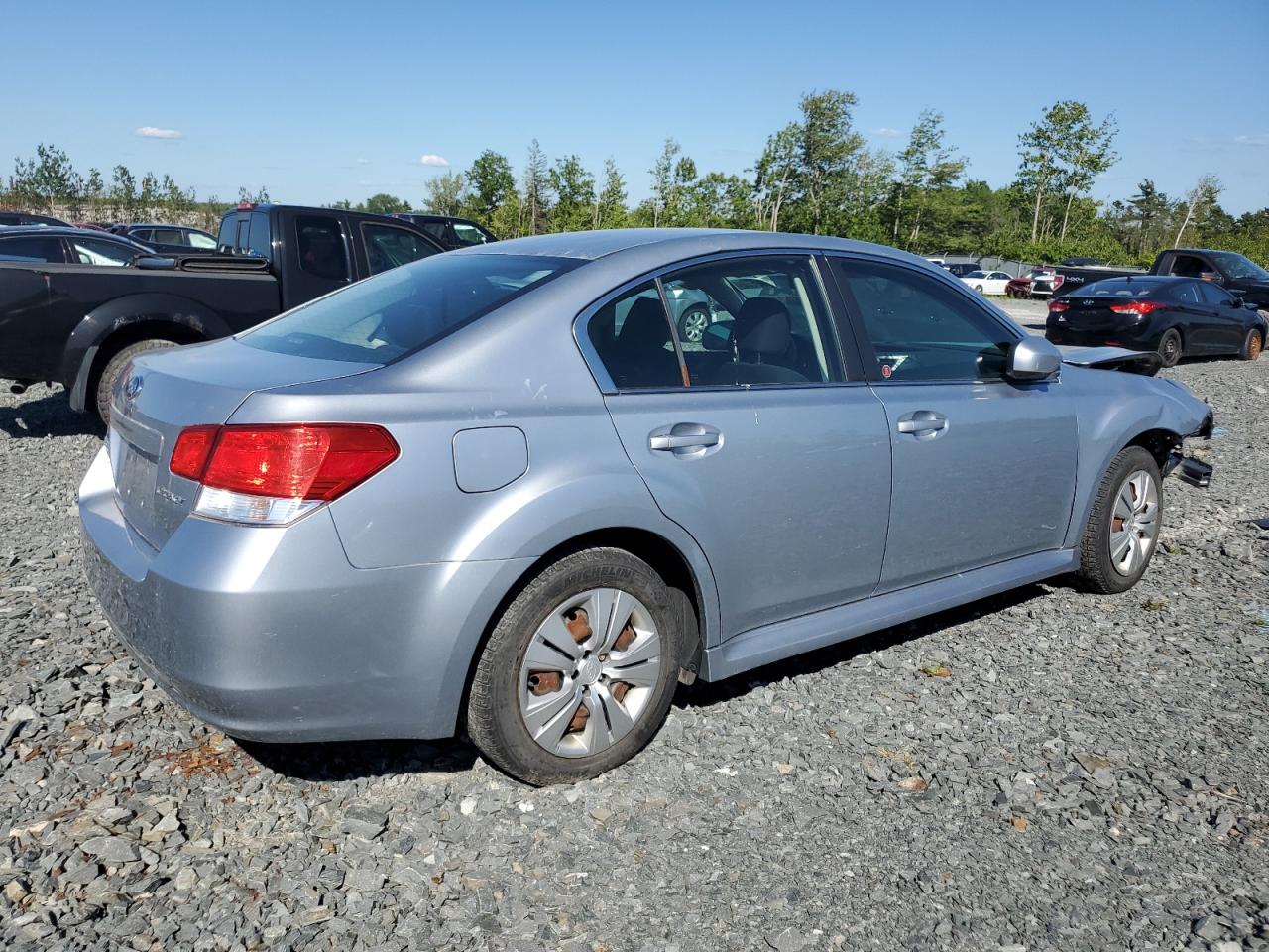 2013 Subaru Legacy 2.5i   Silver vin: 4S3BMGA68D1021381
