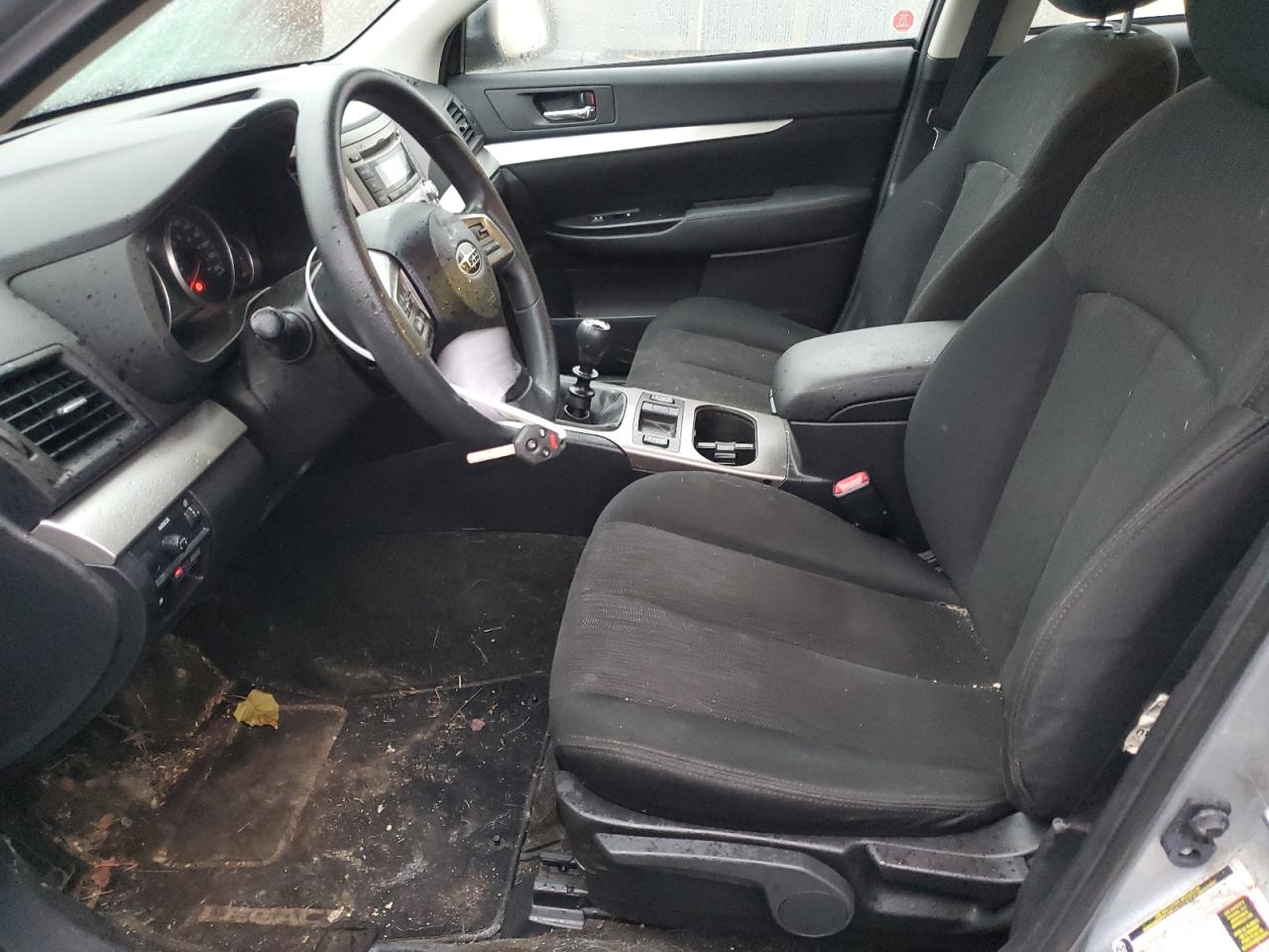 2013 Subaru Legacy 2.5i   Silver vin: 4S3BMGA68D1021381