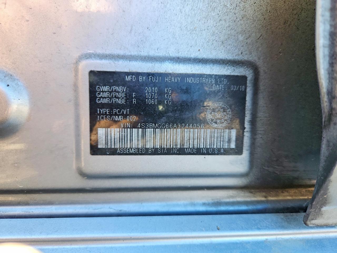 2010 Subaru Legacy 2.5i Premium Silver vin: 4S3BMGG66A3244056