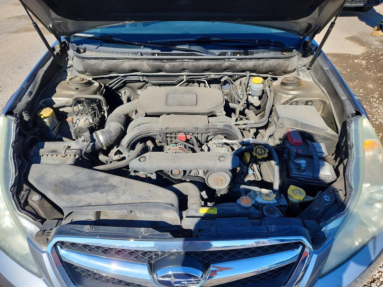 2010 Subaru Legacy 2.5i Premium Silver vin: 4S3BMGG66A3244056
