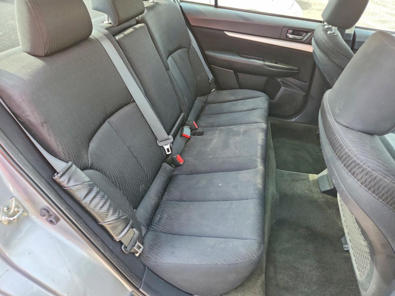 2012 Subaru Legacy 2.5i Premium Silver vin: 4S3BMHB64C3020624
