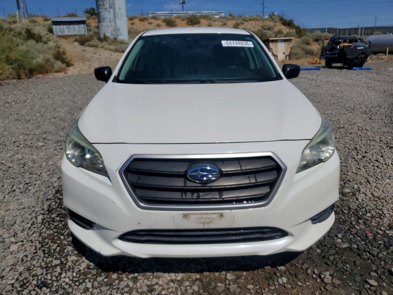 2015 Subaru Legacy 2.5i Белый vin: 4S3BNAA60F3008657