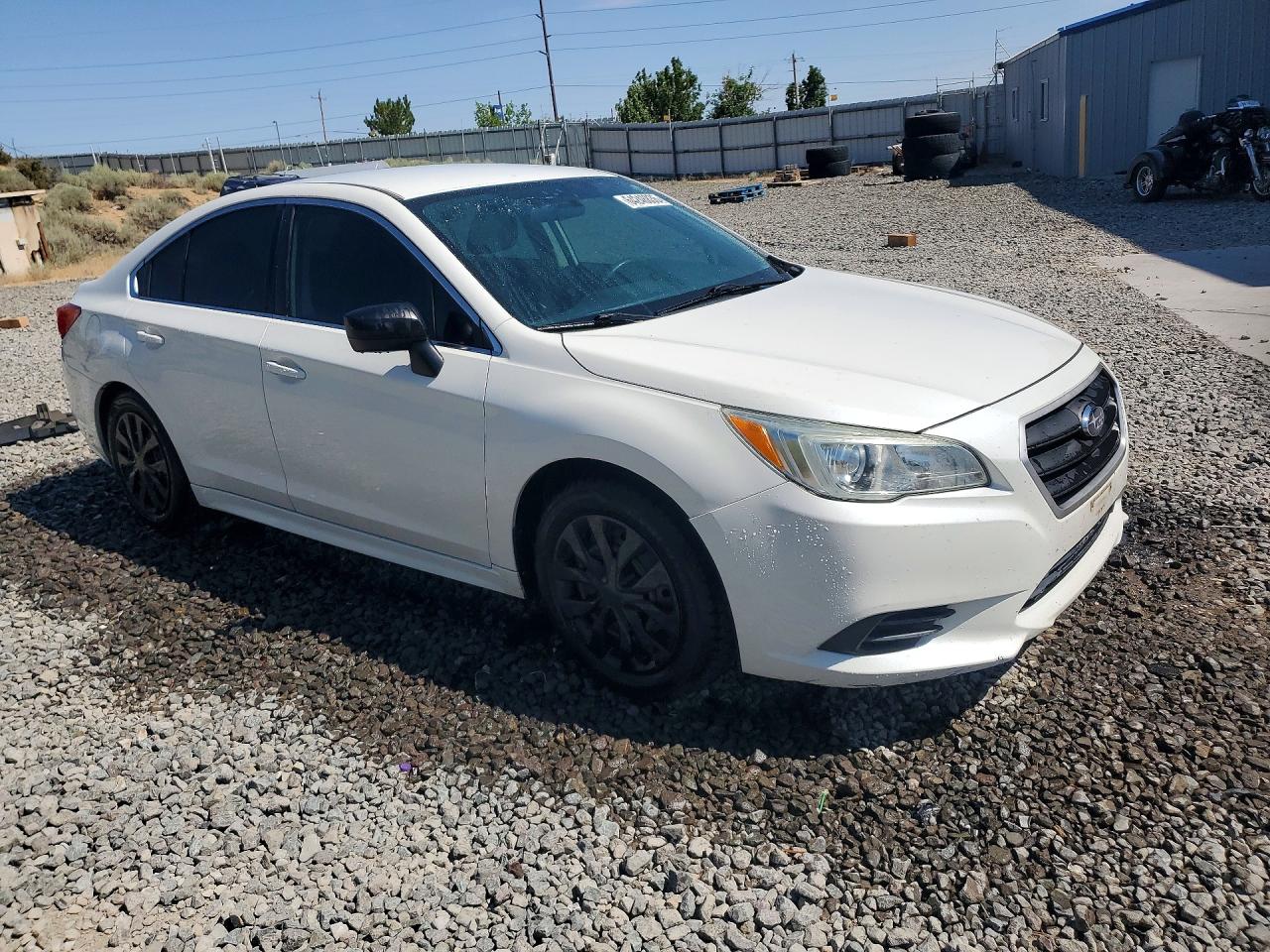 2015 Subaru Legacy 2.5i Белый vin: 4S3BNAA60F3008657