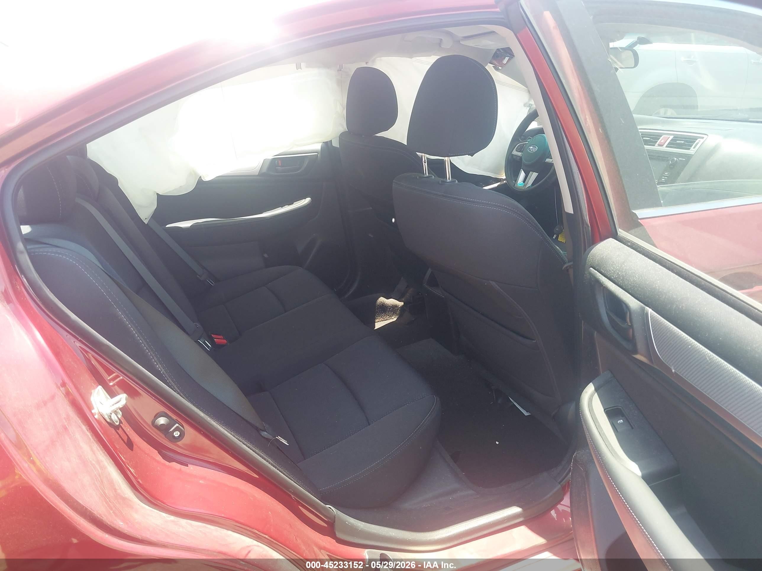 2015 Subaru Legacy 2.5i Red vin: 4S3BNAA61F3046561