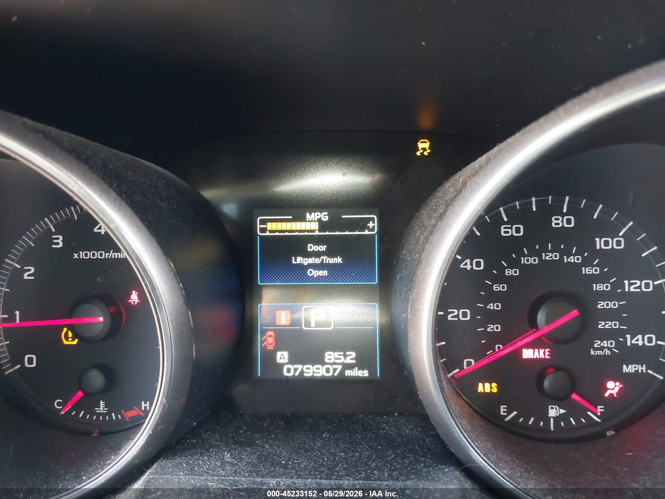 2015 Subaru Legacy 2.5i Red vin: 4S3BNAA61F3046561