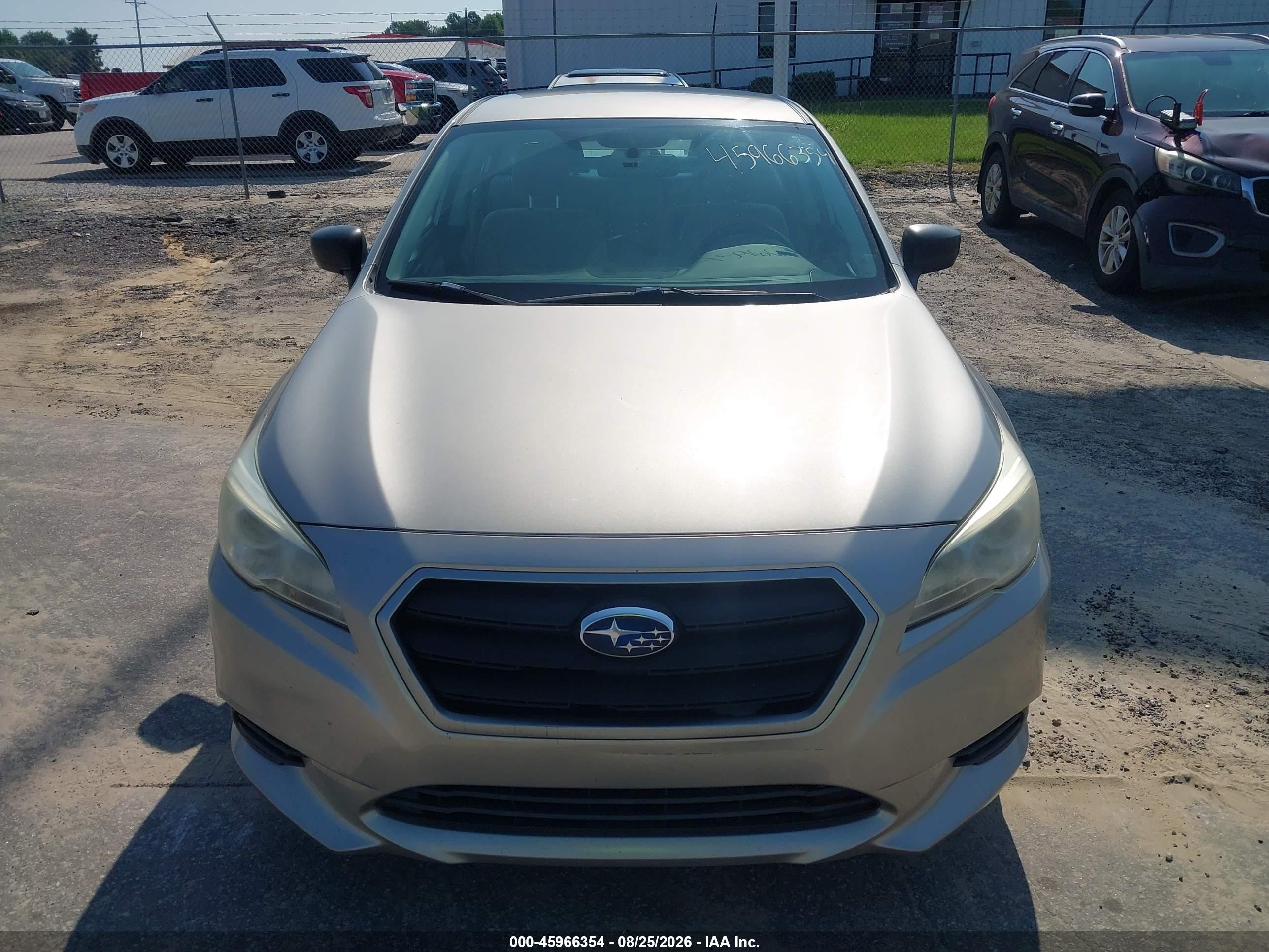 2015 Subaru Legacy 2.5i Silver vin: 4S3BNAA62F3060887