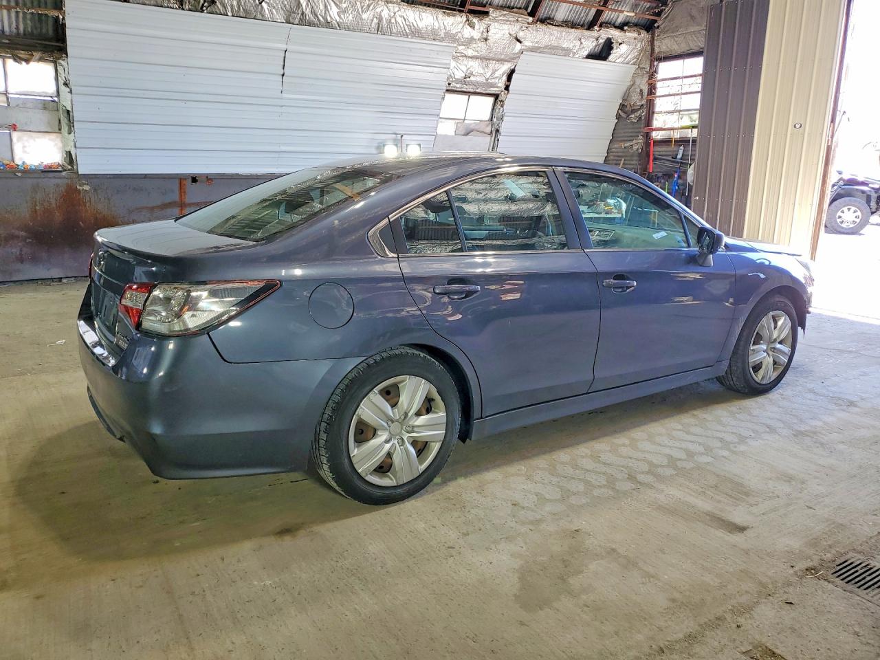 2015 Subaru Legacy 2.5i Gray vin: 4S3BNAA63F3019894