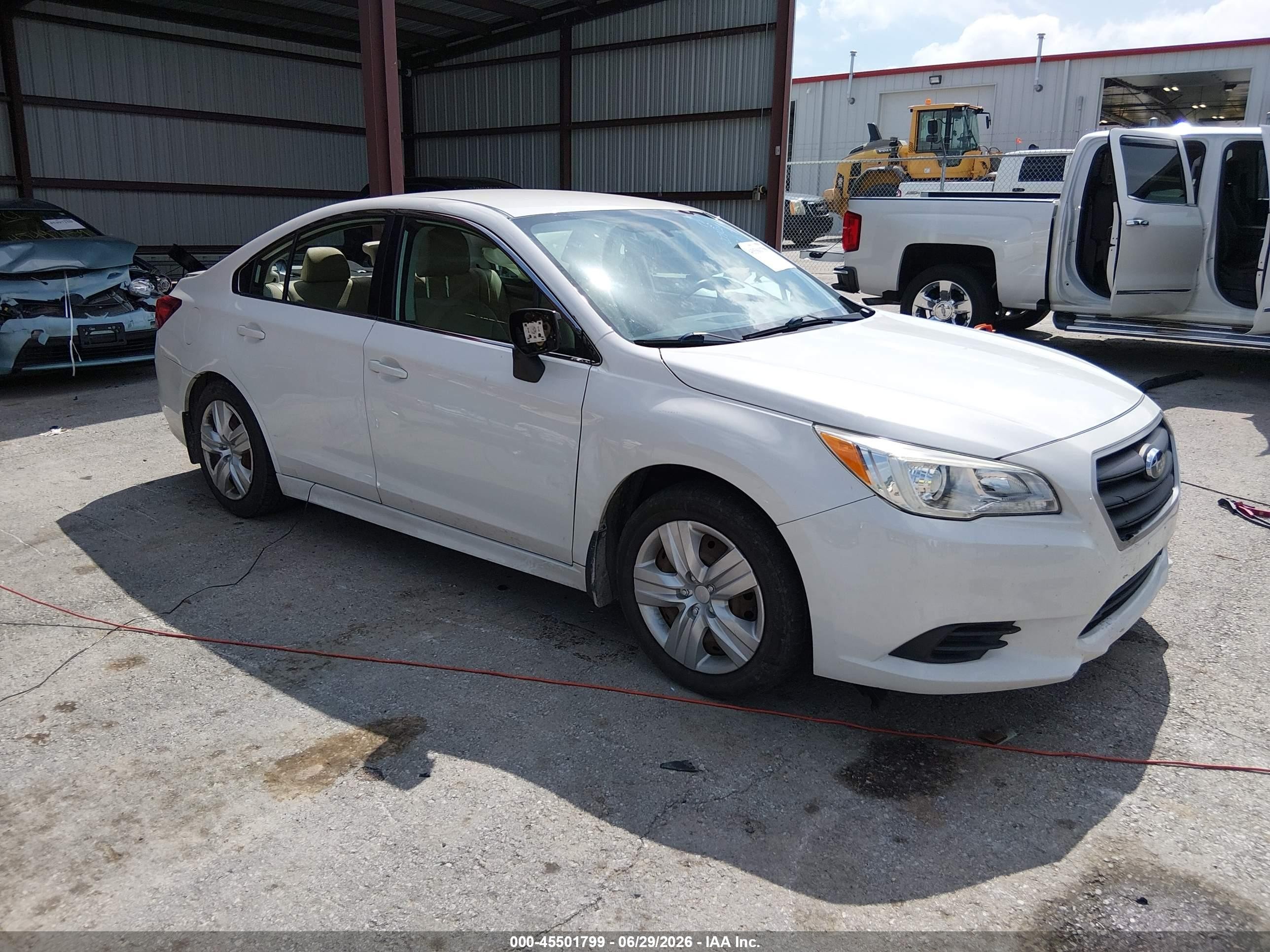 2015 Subaru Legacy 2.5i White vin: 4S3BNAA66F3070807
