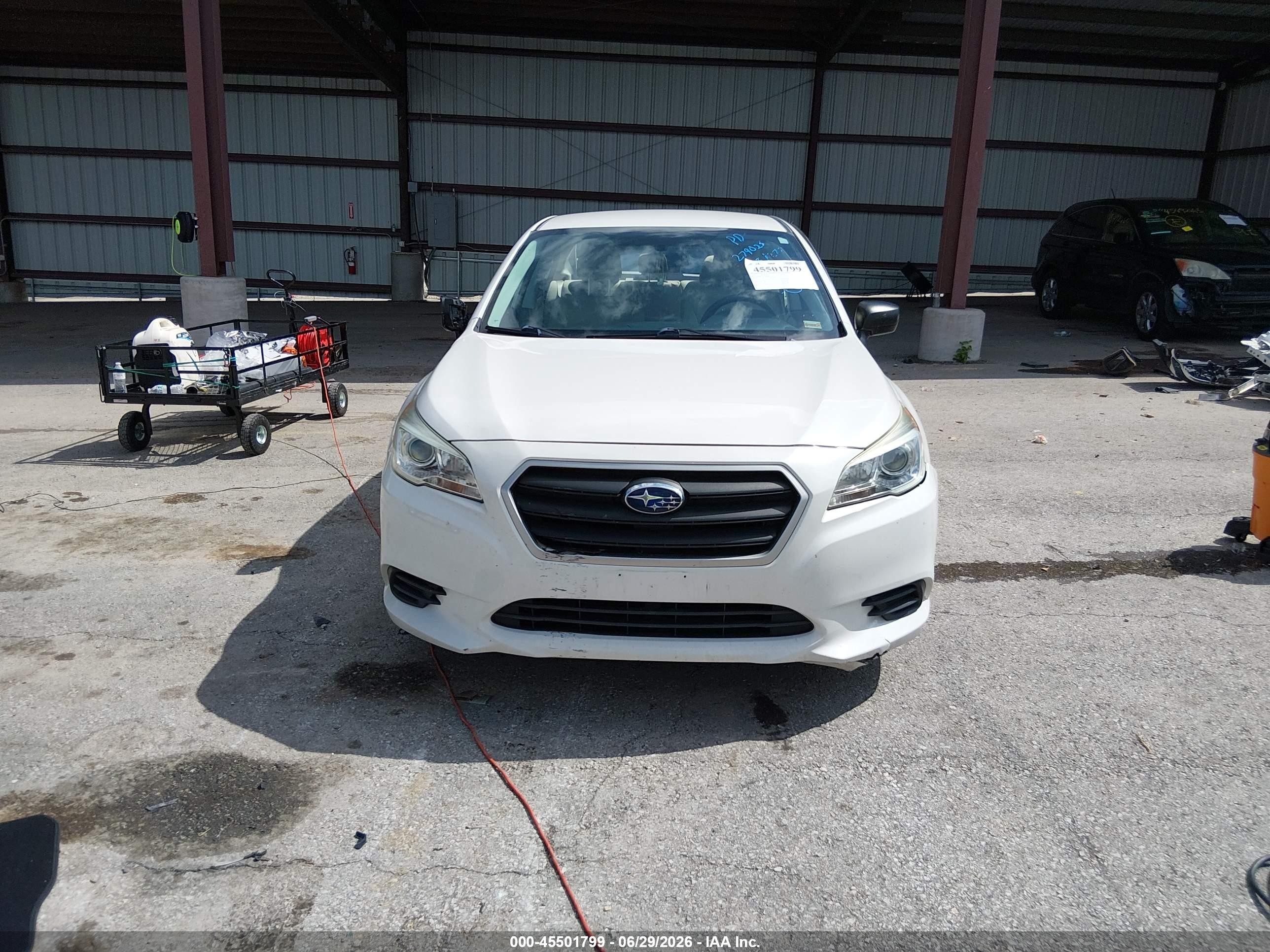 2015 Subaru Legacy 2.5i White vin: 4S3BNAA66F3070807