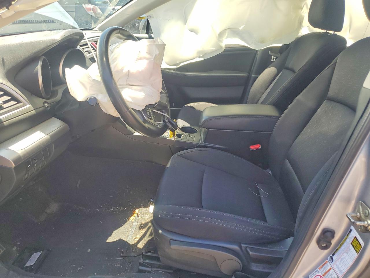2015 Subaru Legacy 2.5i Silver vin: 4S3BNAA68F3065513