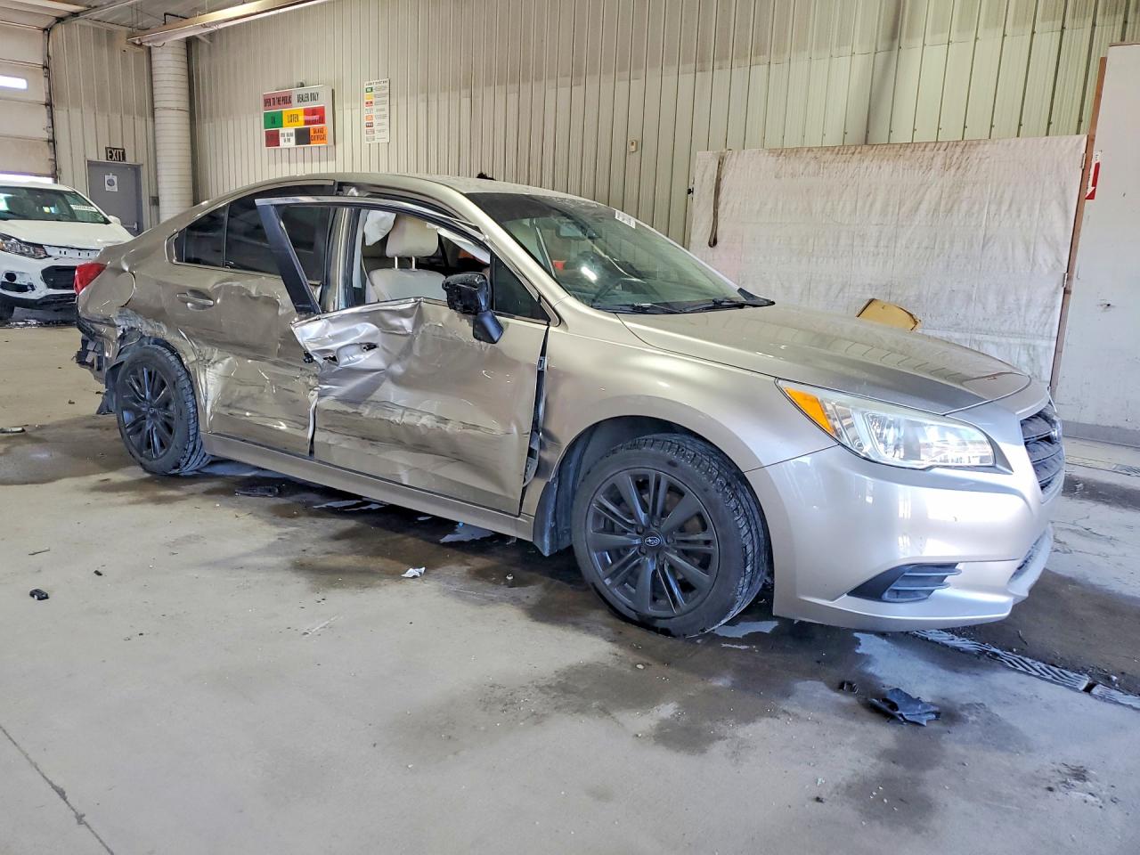 2015 Subaru Legacy 2.5i Tan vin: 4S3BNAA69F3061146