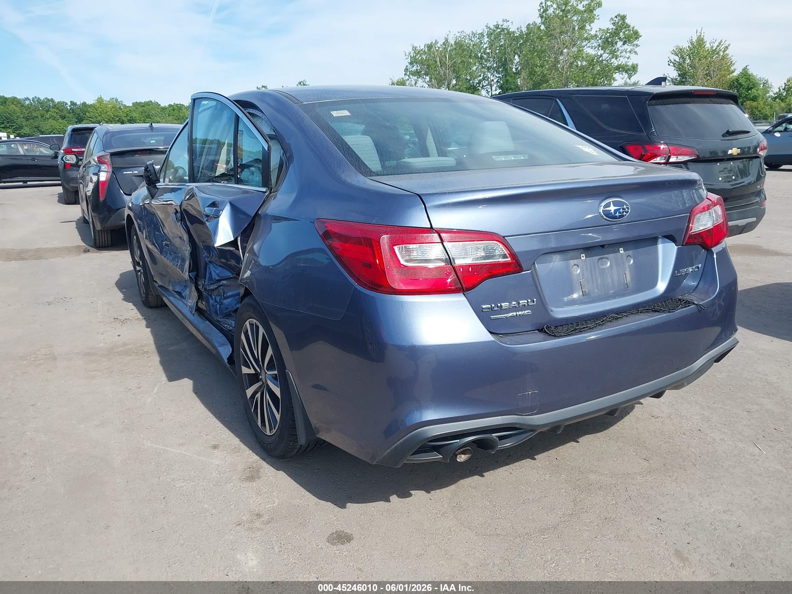 2018 Subaru Legacy 2.5i Gray vin: 4S3BNAB68J3007330