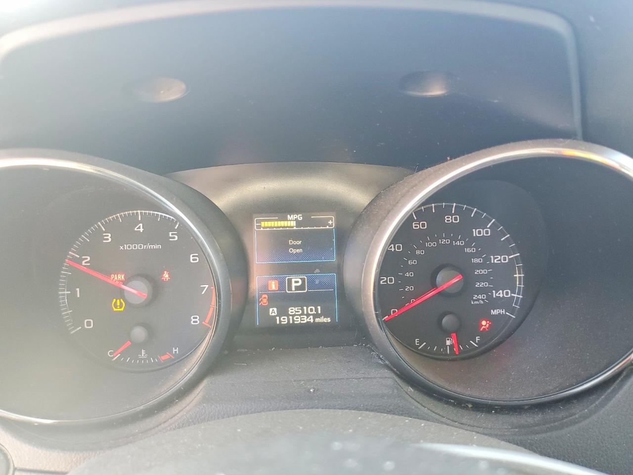 2018 Subaru Legacy 2.5i Серебряный vin: 4S3BNAB6XJ3039230