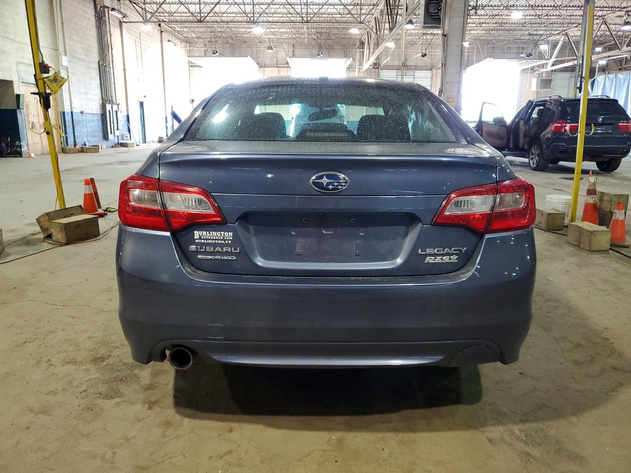 2015 Subaru Legacy 2.5i Premium Blue vin: 4S3BNAC60F3008591